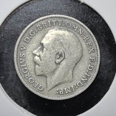 外国优质老铜币银币苏联纪念章，每周六晚九点倒数截拍，满百包邮可寄存，持续收拍 - 英国乔治五世1911年3便士银币，面值微小却工艺精致。正面为国王头像，背面是王冠与面值，属英联邦传统辅币