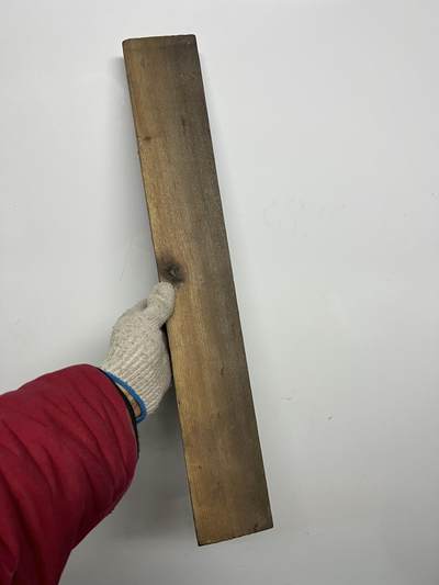 零元拍：NO.1金丝楠阴沉料，切镇尺做牌子，无需打磨就已经金光闪闪。切牌子，做镇尺，干泡台。满金丝药香，尺寸约：55/8/3.6CM。 - 零元拍：NO.1金丝楠阴沉料，切镇尺做牌子，无需打磨就已经金光闪闪。切牌子，做镇尺，干泡台。满金丝药香，尺寸约：55/8/3.6CM。