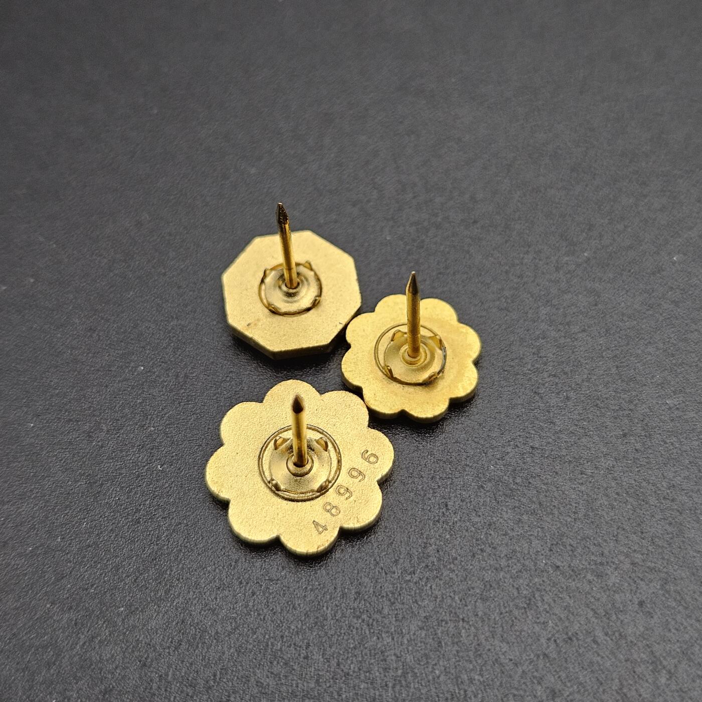 0元起拍勋章 第340期 咸鱼国勋章拍卖专场 3月22日（周日）下午6：00开始 日本徽章三个