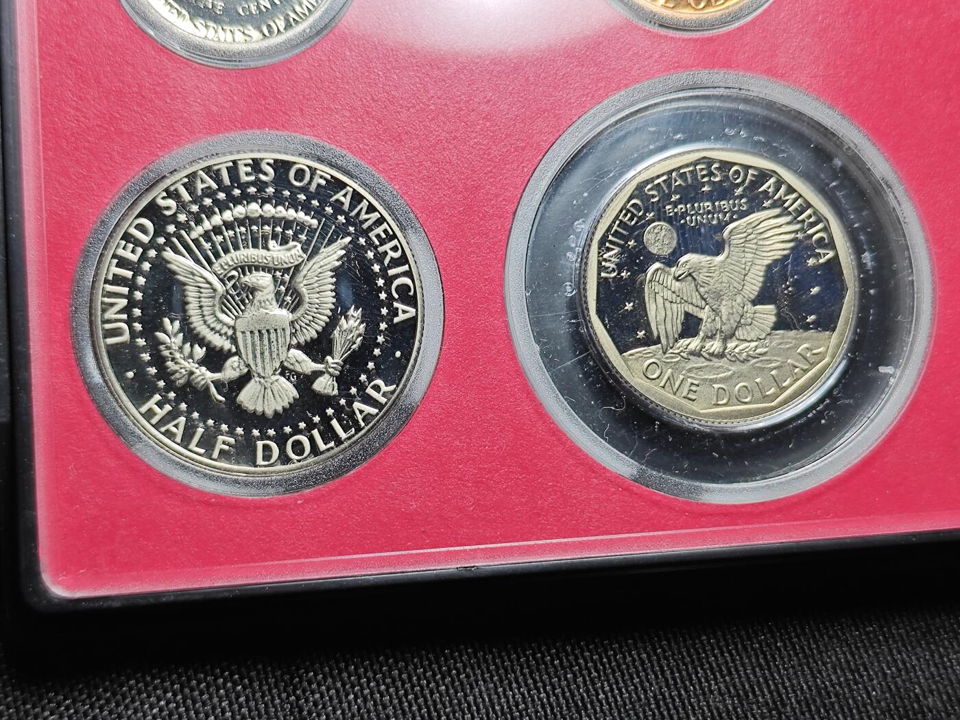 KK钱币收藏小铺   套币专场 2月预留时间 周末发货  1979美国大小面值清年 含苏珊一元精制