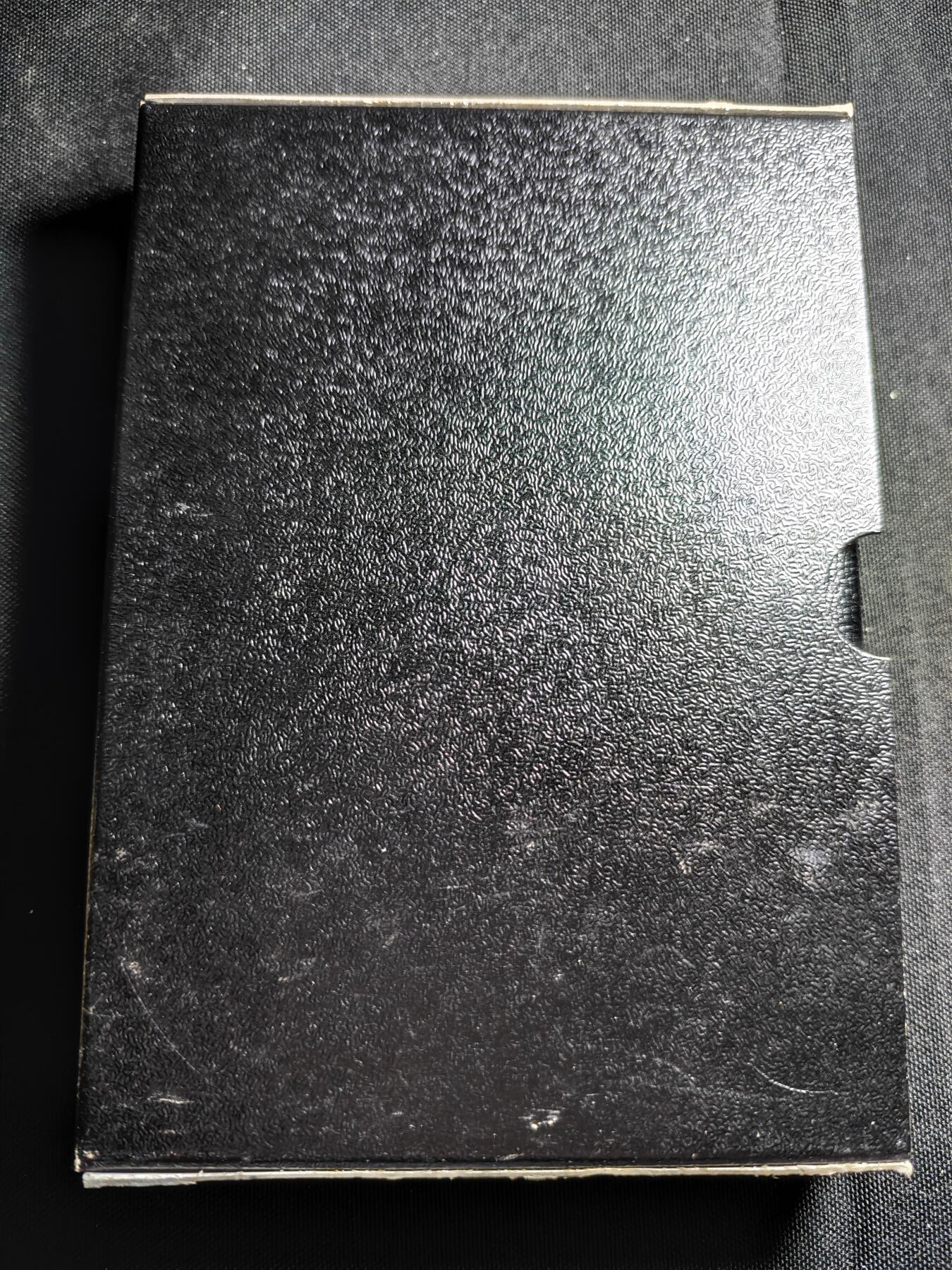 KK钱币收藏小铺   套币专场 2月预留时间 周末发货   1991日本官方发行黑本精制套币