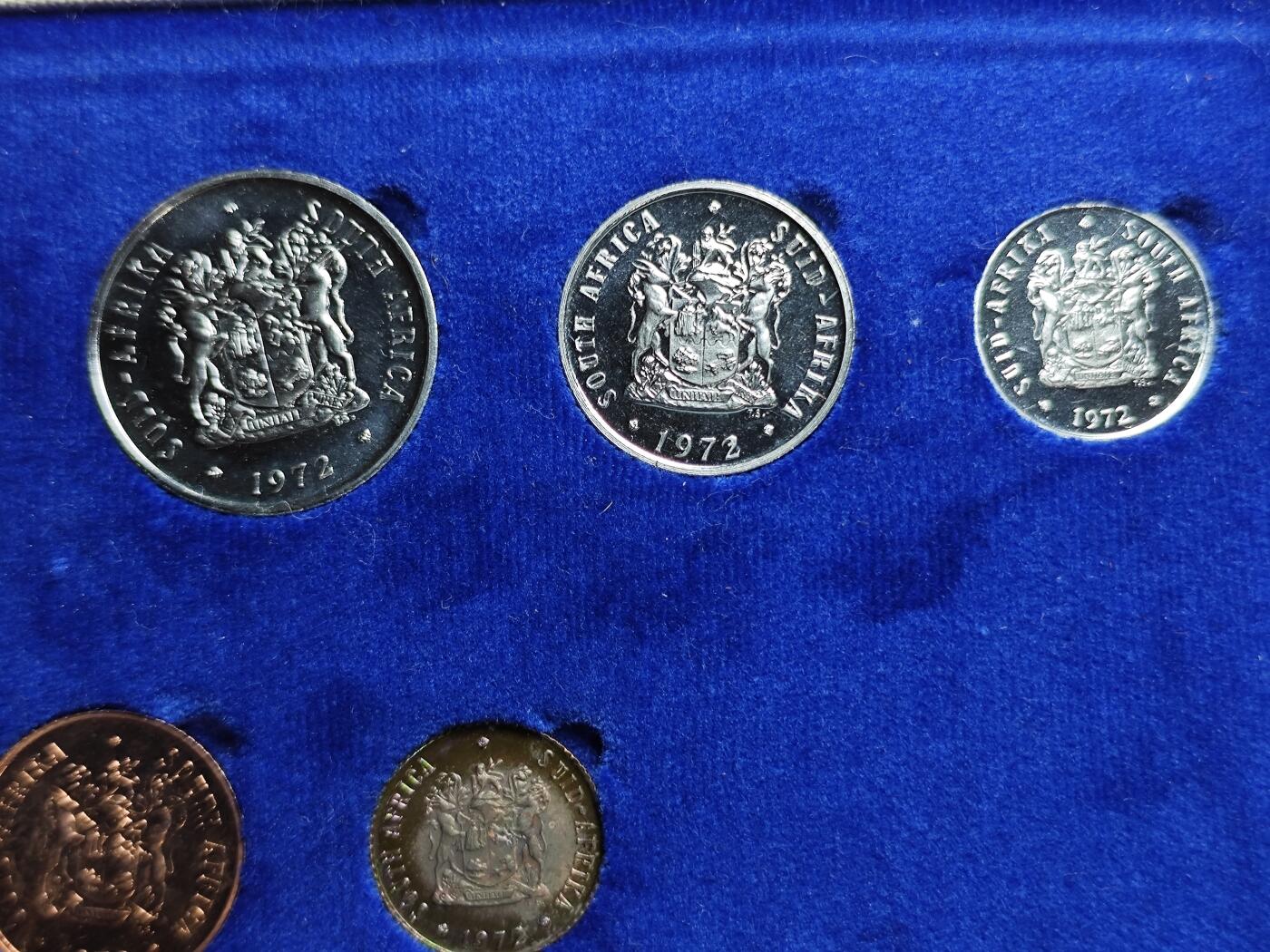 KK钱币收藏小铺   套币专场 2月预留时间 周末发货  1972南非大小面值清年精制套币 含1兰特银币