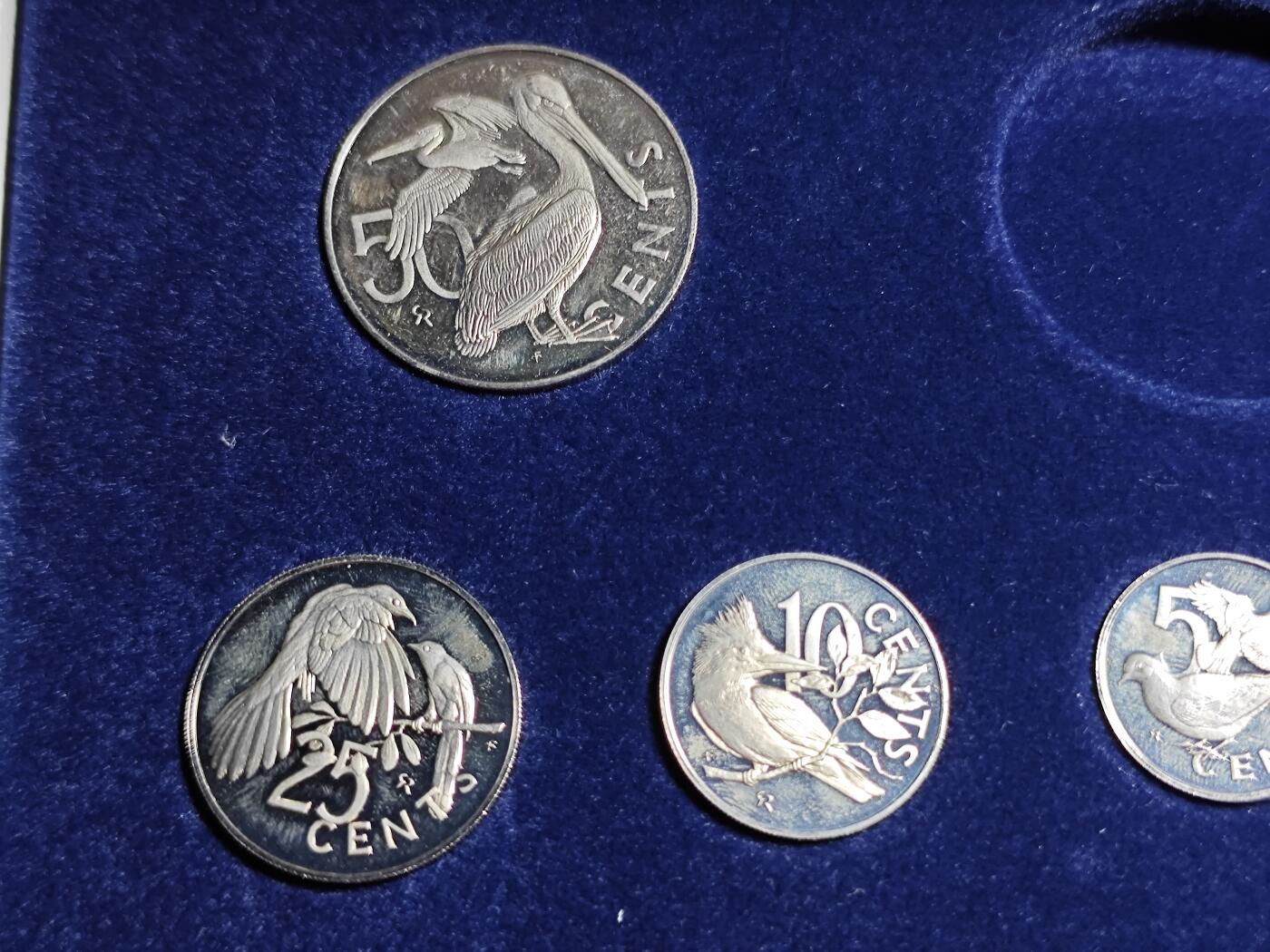 KK钱币收藏小铺   套币专场 2月预留时间 周末发货  维尔京群岛大小面值精制套币