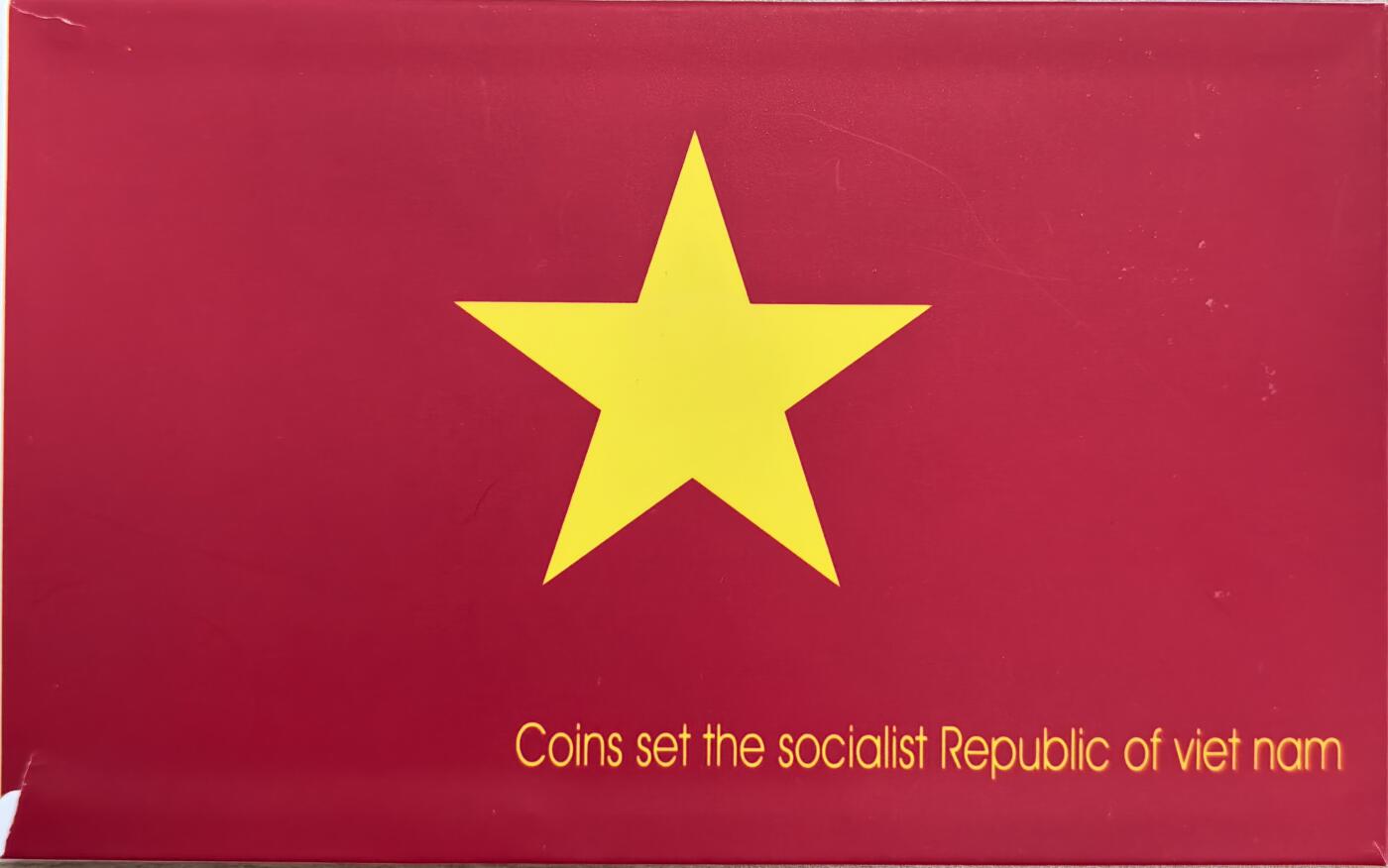 外国优质老铜币银币苏联纪念章，每周六晚九点倒数截拍，满百包邮可寄存，持续收拍 少见官方套装越南2003年套币