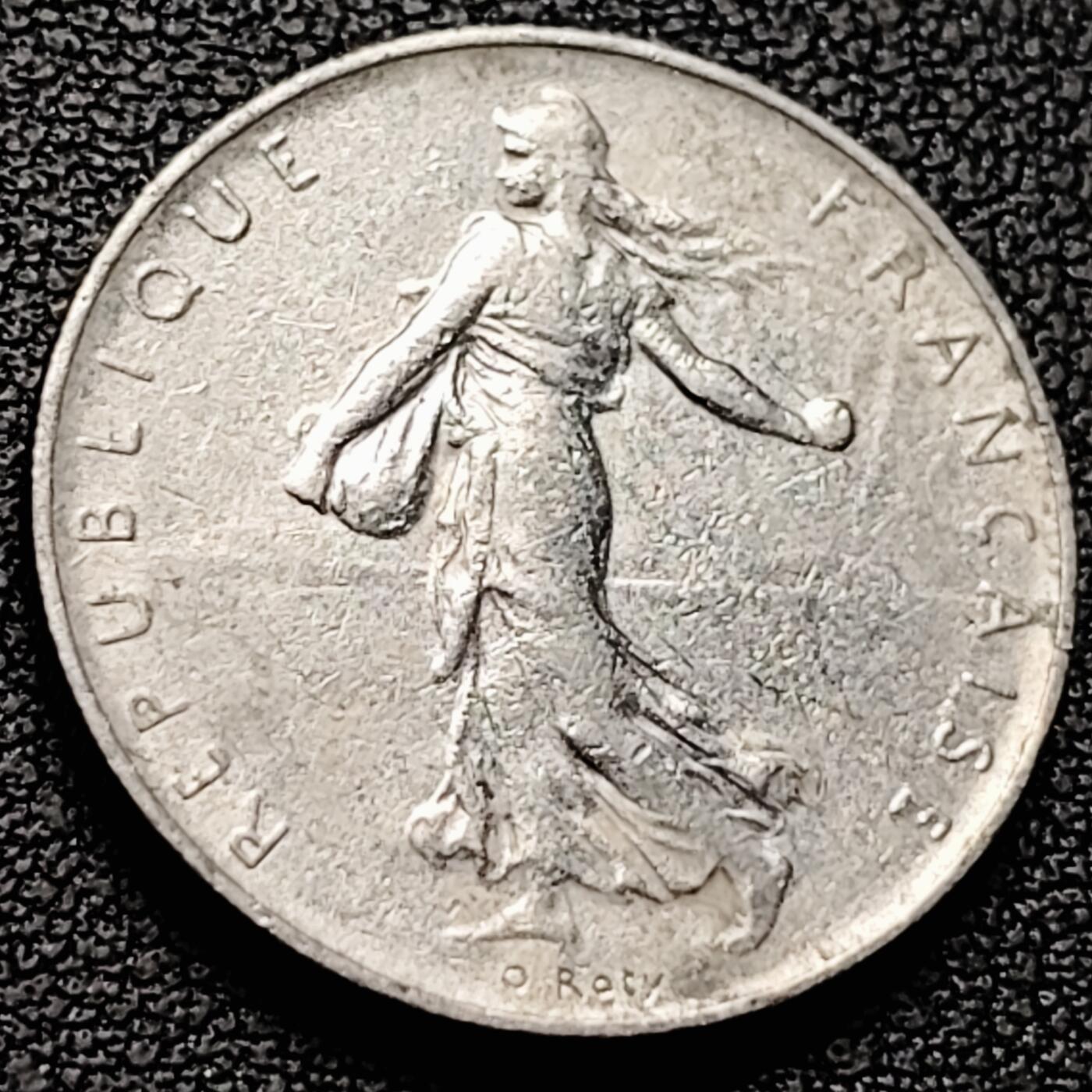 泉币菌-第213场-拍品多 请提前出价（工作最近较忙 发货不及时，望理解） 。