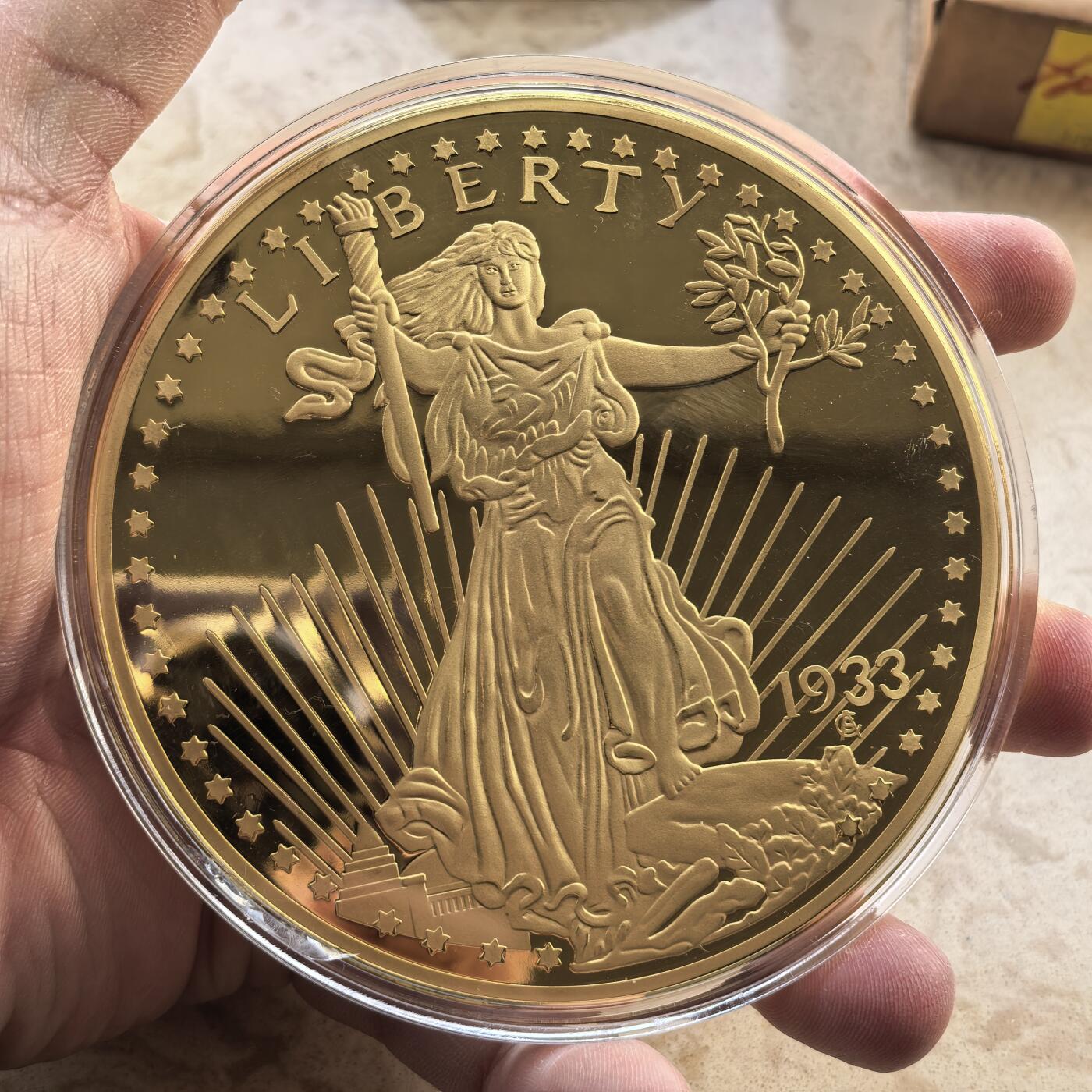 道一币馆币章第一百七十场 原包装带证书 德国2014年美国1933年20元金币复刻超大24K镀金纪念章