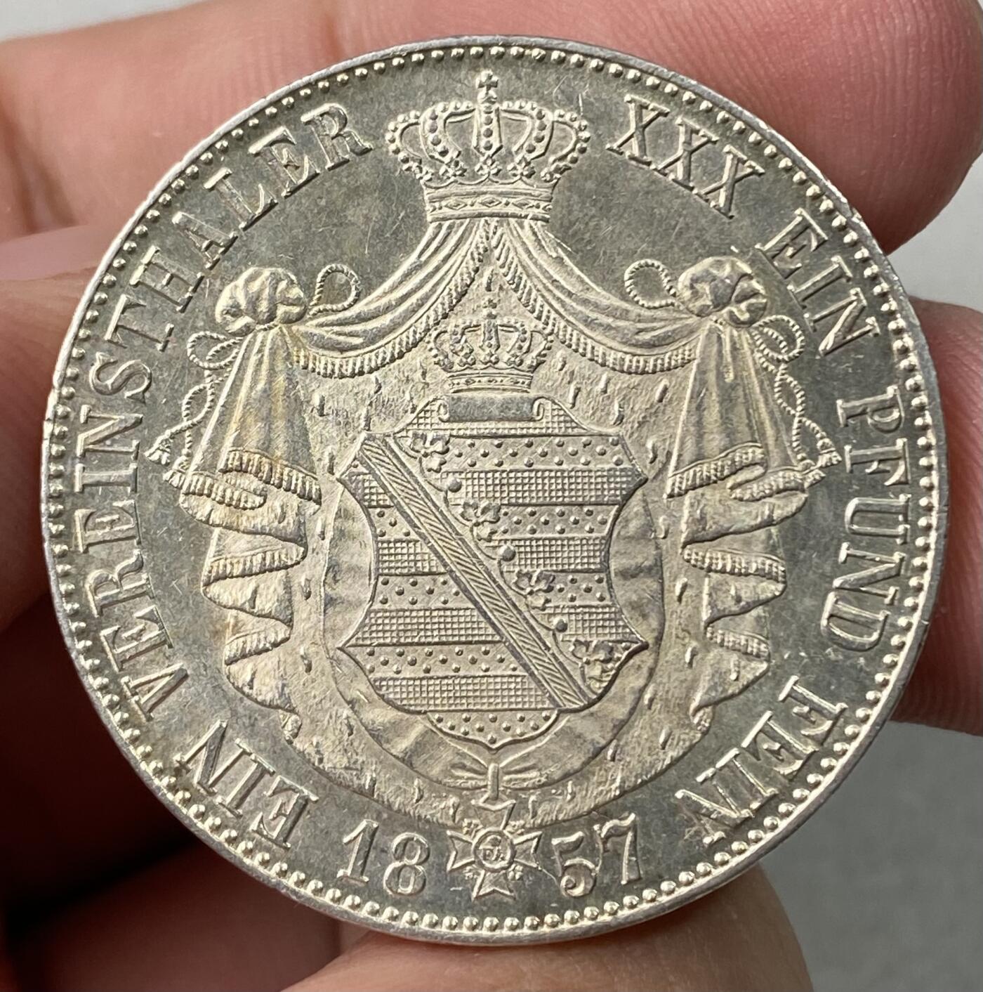 万国钱币拍卖第063期