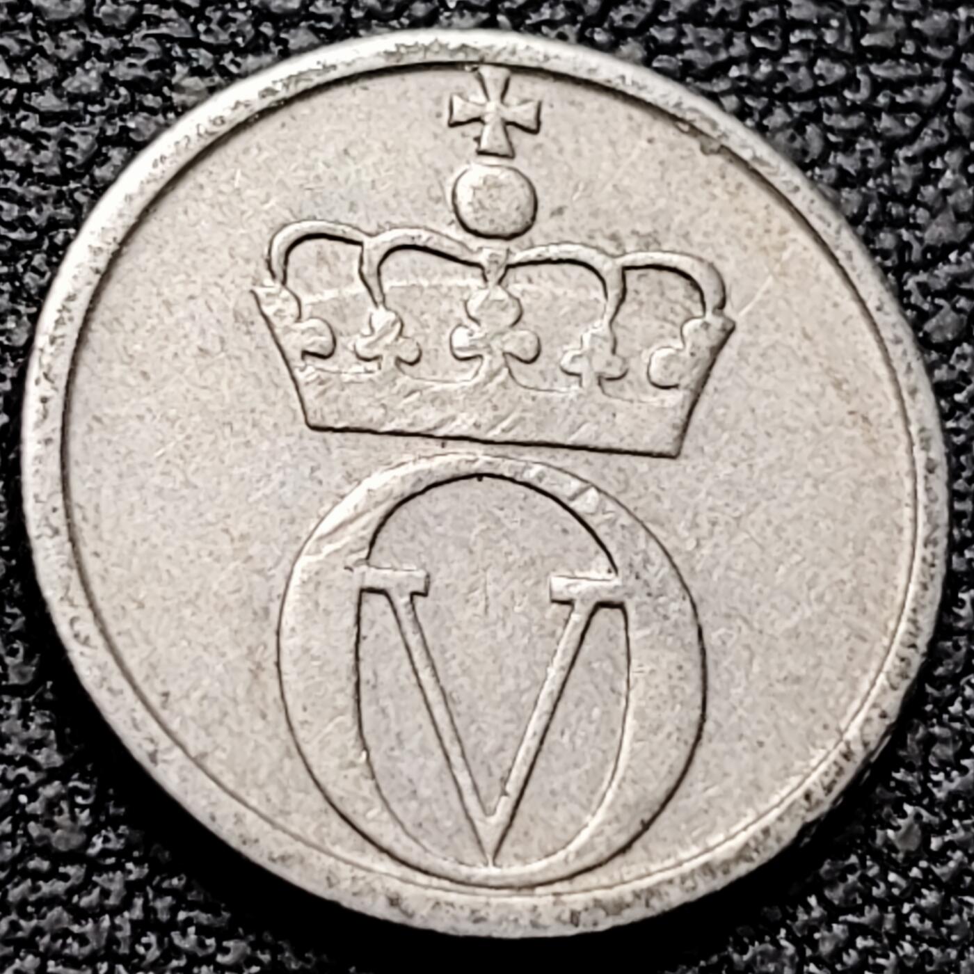 泉币菌-第213场-拍品多 请提前出价（工作最近较忙 发货不及时，望理解） 。