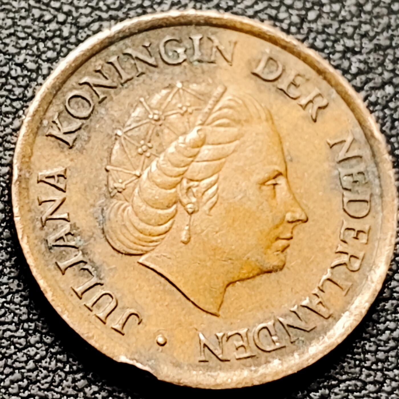 泉币菌-第213场-拍品多 请提前出价（工作最近较忙 发货不及时，望理解） 。