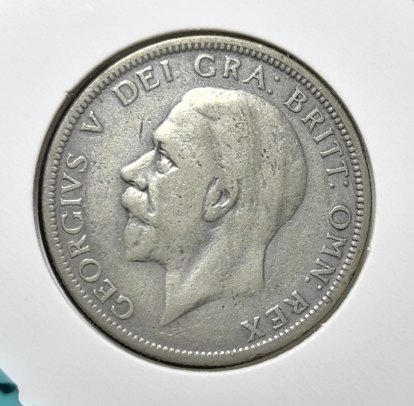 外国优质老铜币银币苏联纪念章，每周六晚九点倒数截拍，满百包邮可寄存，持续收拍 英国乔治五世1929年1佛罗林（2 先令）银币。正面为国王裸头像，背面是十字形王室盾徽与权杖，属战前经典流通币。