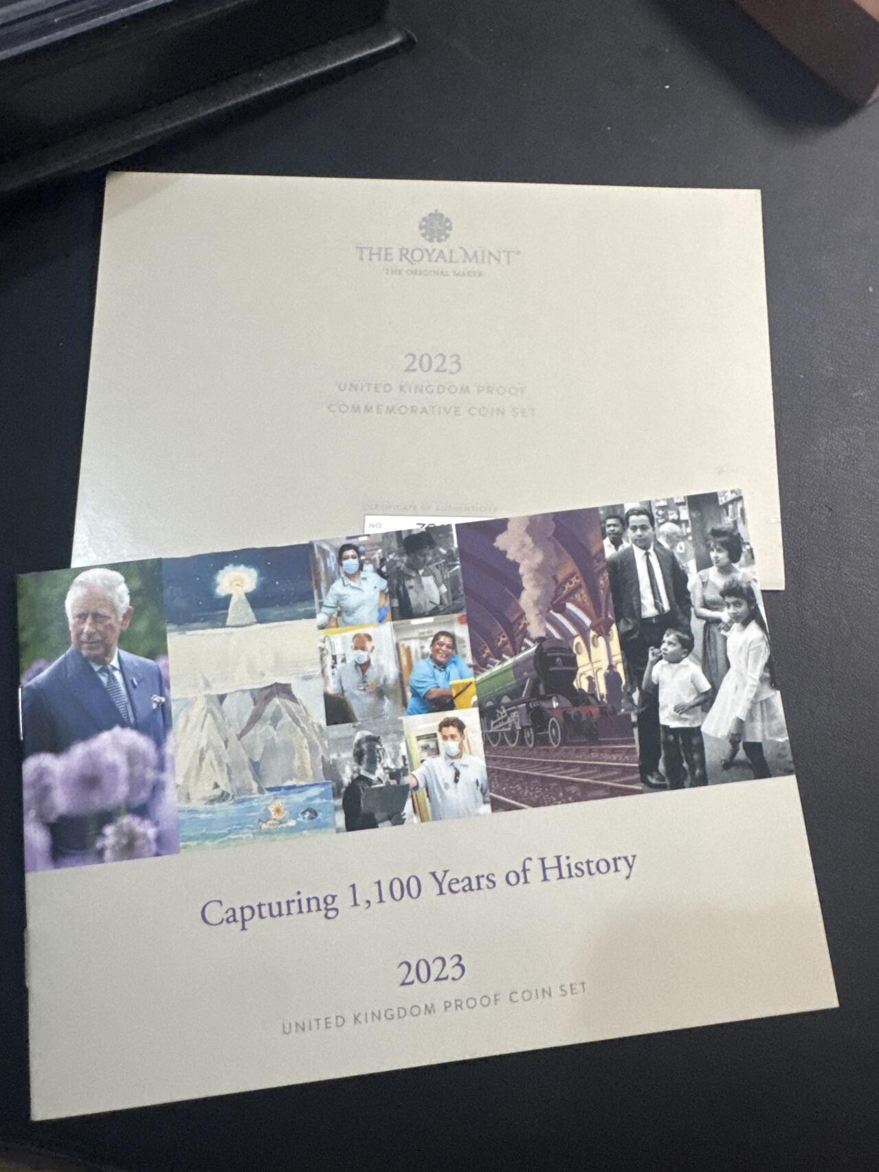 ❤️【币观天下】❤️ 第345期钱币拍卖场- 2026.3.20周五晚上6点半场 长期征集拍品  英国2023年 查尔斯三世头像首年 精制套币纪念币版 盒证齐全