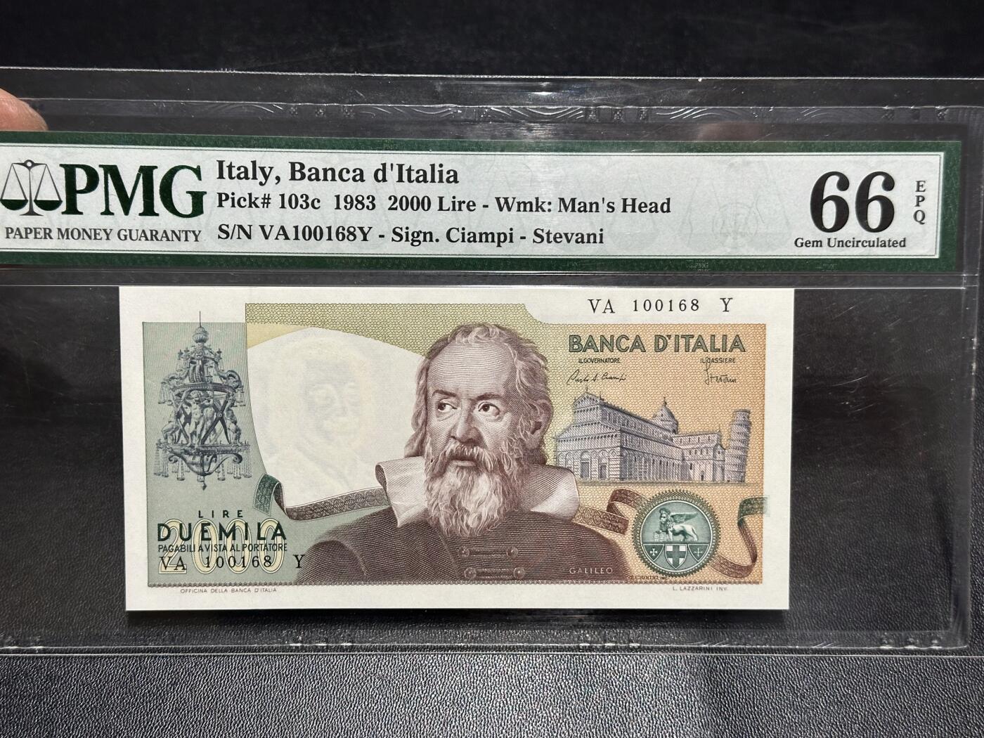 《外钞收藏家》第六百一十九期（精品场）（长期征集拍品、欢迎藏友们联系合作） 1983年意大利2000里拉 PMG66 倒置号