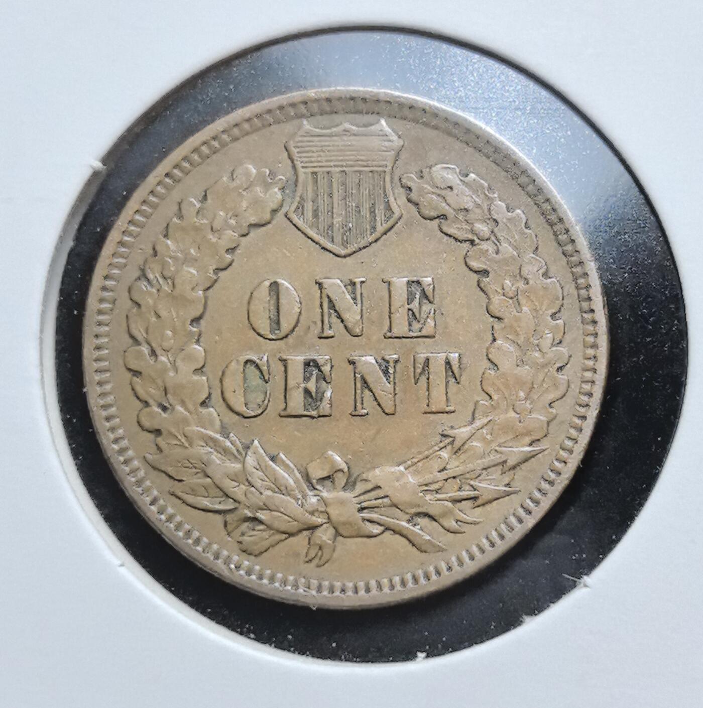 外国优质老铜币银币苏联纪念章，每周六晚九点倒数截拍，满百包邮可寄存，持续收拍 美国印第安人头像1900年1美分铜币，正面为印第安人头像，背面是花环与面值，是美国 20 世纪初经典铜质辅币，见证其近代工业与货币文化的发展。