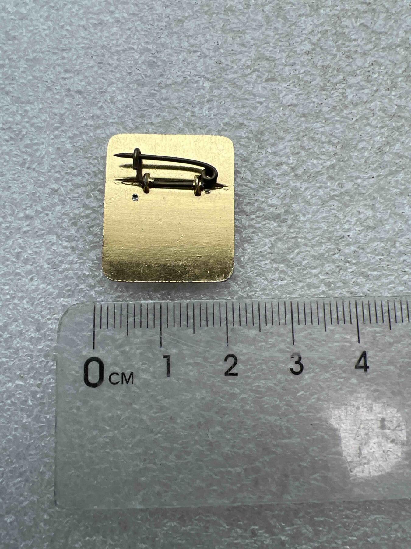 真品像章，纪念章 真品像章、纪念章