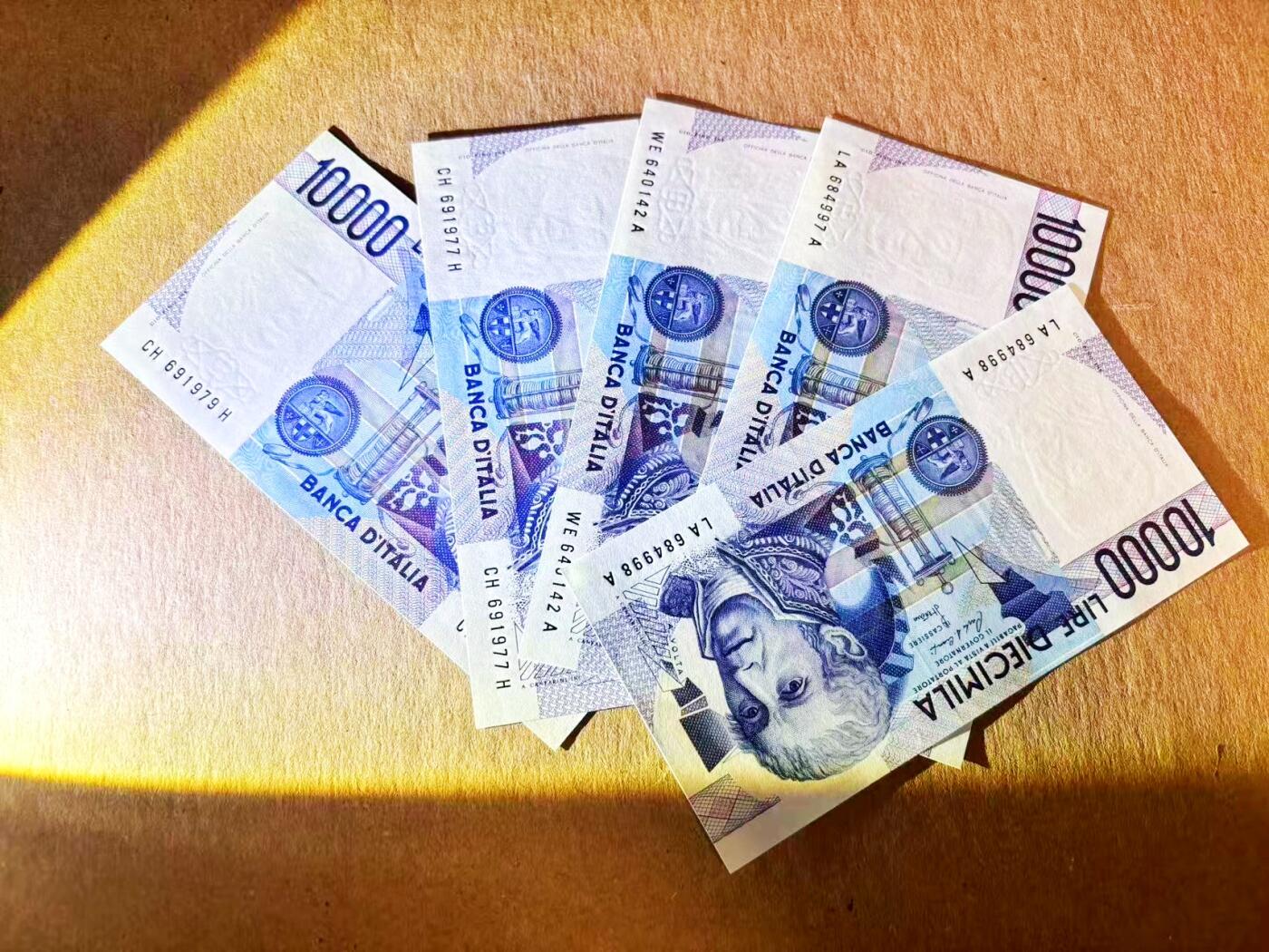 【Blue Auction】世界纸币精拍第796期——18级TOP拍卖/信誉/品质/专业/高效💫 【一组5张】意大利 1984年10000里拉 全新UNC