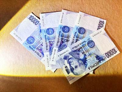 【Blue Auction】世界纸币精拍第796期——18级TOP拍卖/信誉/品质/专业/高效💫 - 【一组5张】意大利 1984年10000里拉 全新UNC