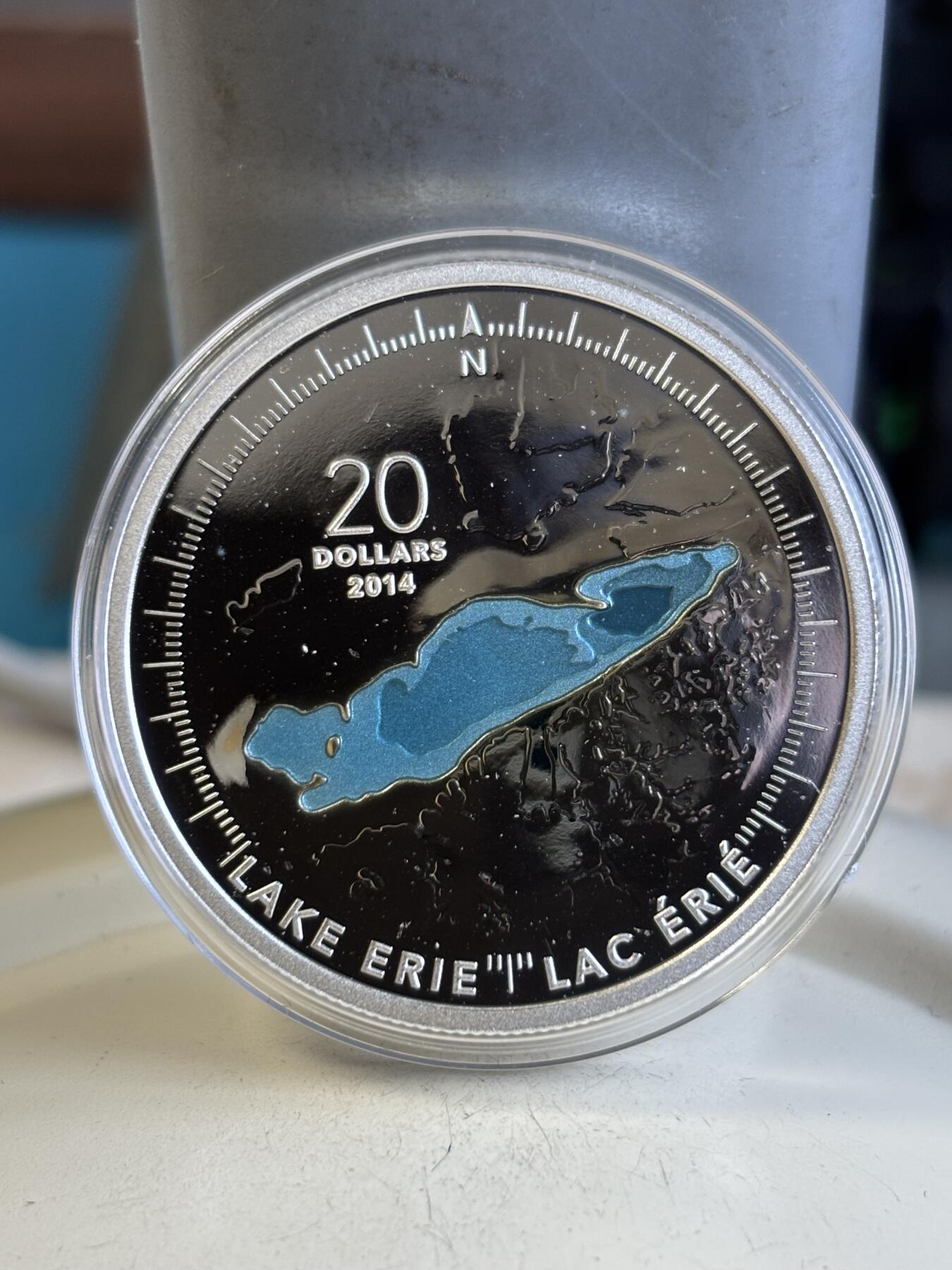 第194期拍卖 加拿大2014年五大湖系列伊利湖镶嵌珐琅彩纪念银币，9999银，31.39克，发行10000枚