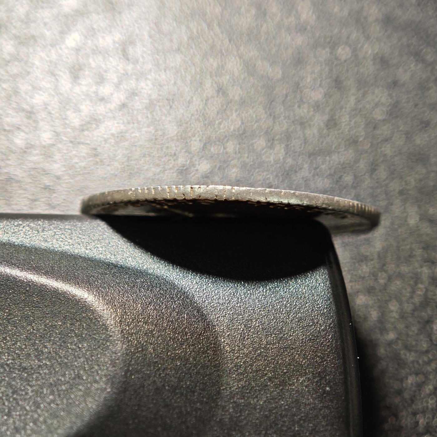 【德藏】世界币章拍卖第168期（拍品征集中~欢迎藏友联系） 18世纪 法国路易十五时期圣路易骑士团银质代用币银章 直径约：29mm；重约：9.6g