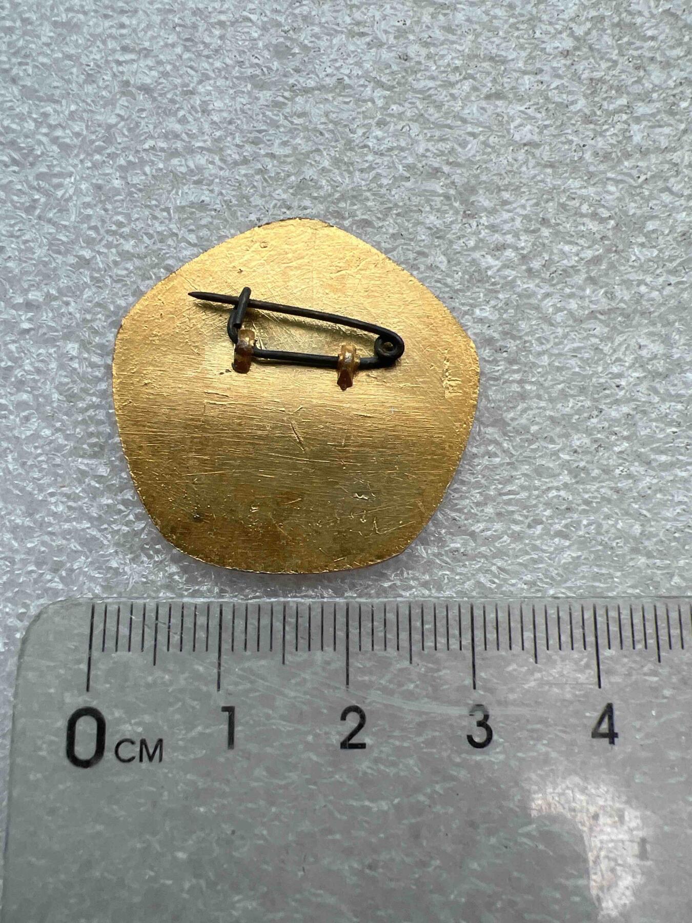 真品像章、纪念章 真品像章、纪念章