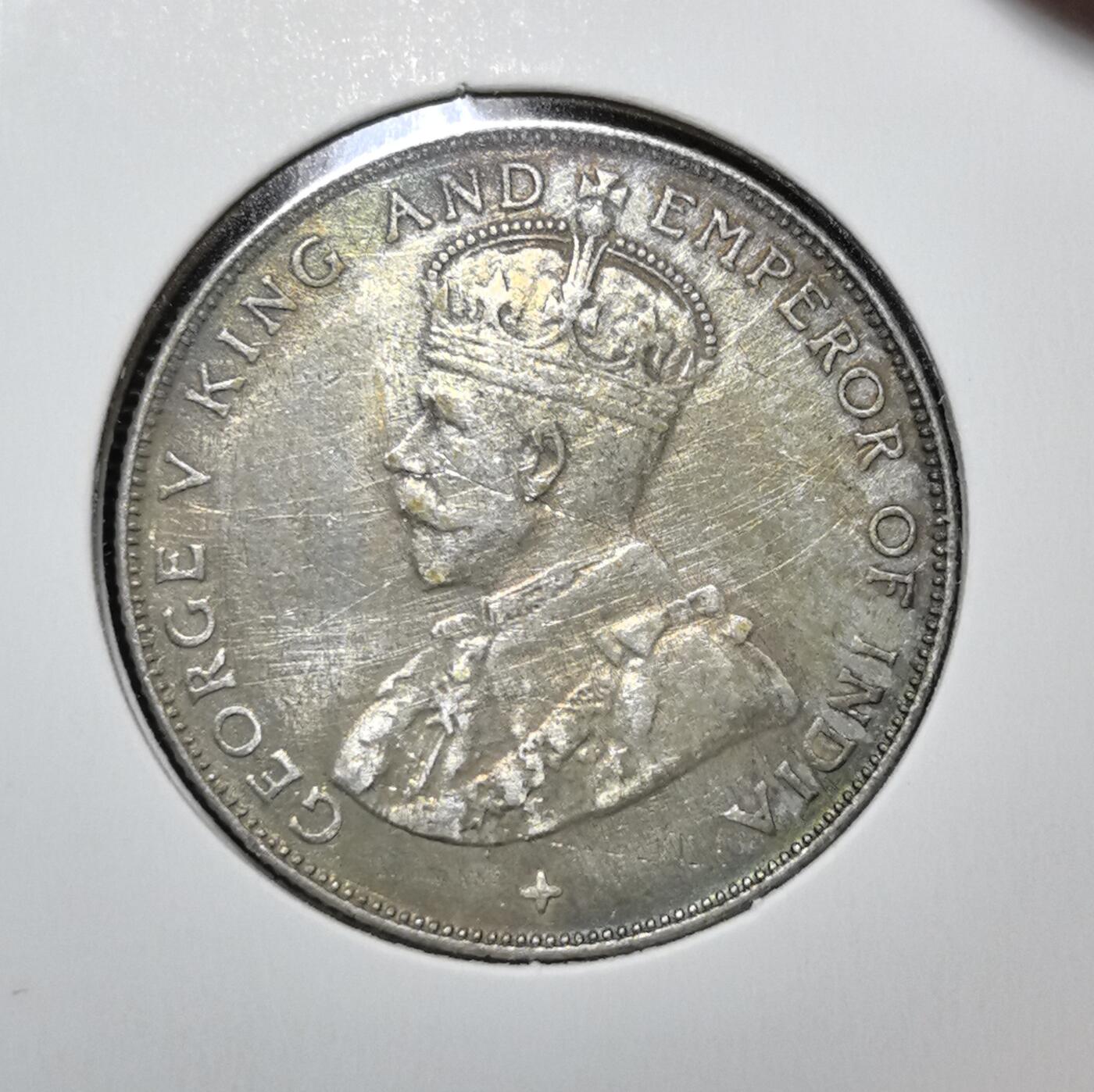 外国优质老铜币银币苏联纪念章，每周六晚九点倒数截拍，满百包邮可寄存，持续收拍 英属海峡殖民地1921年50分银币，正面为英王乔治五世头像及 “印度皇帝” 头衔，背面标注面值，见证英国对东南亚殖民贸易的历史。