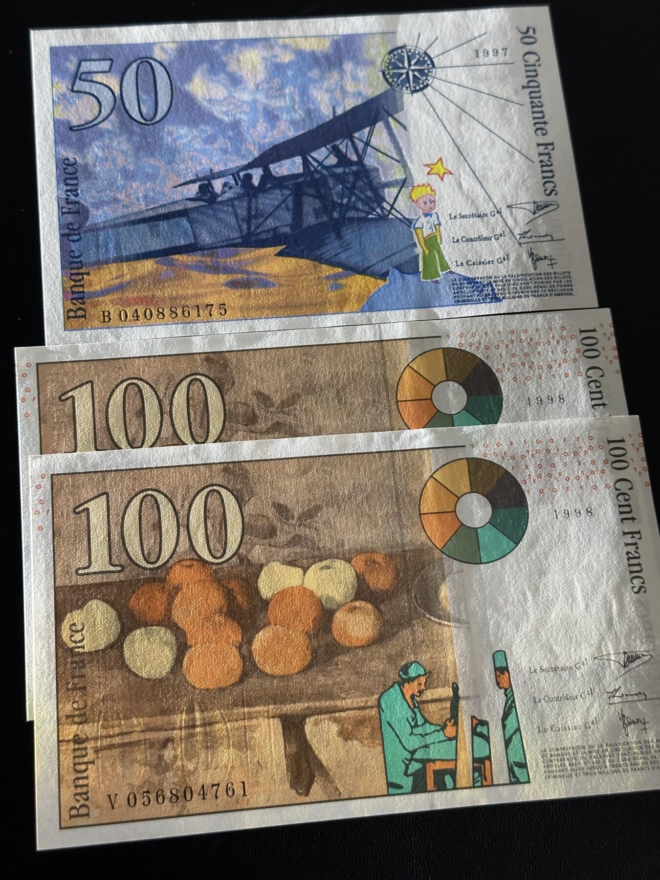 《外钞收藏家》第六百一十九期（精品场）（长期征集拍品、欢迎藏友们联系合作） 法国末版1997年50法郎1张+1998年100法郎2张 一起 全新