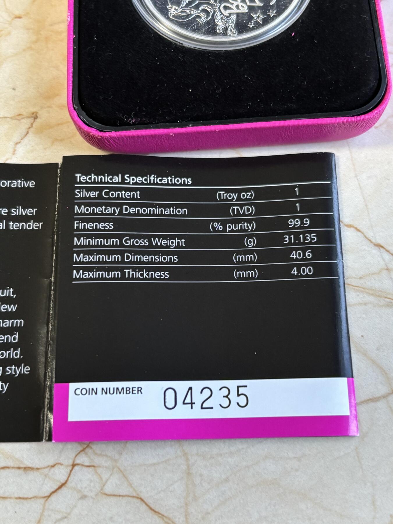 第194期拍卖 图瓦卢2009年芭比娃娃诞生50周年1盎司纪念彩银币,9999银，发行20000枚，有氧化