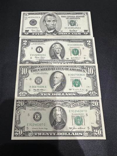 《外钞收藏家》第六百一十九期（精品场）（长期征集拍品、欢迎藏友们联系合作） - 美国大头版5美元+小头版2、10、20美元 四张一起 非全新 品相如图