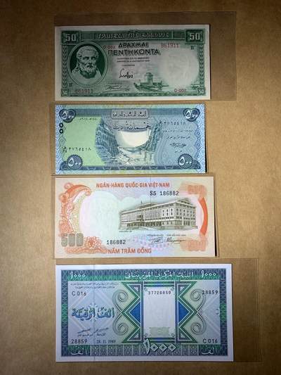 【礼羽收藏】🌏世界钱币拍卖129期 - 外币四张 2张UNC 2张有瑕疵 如图