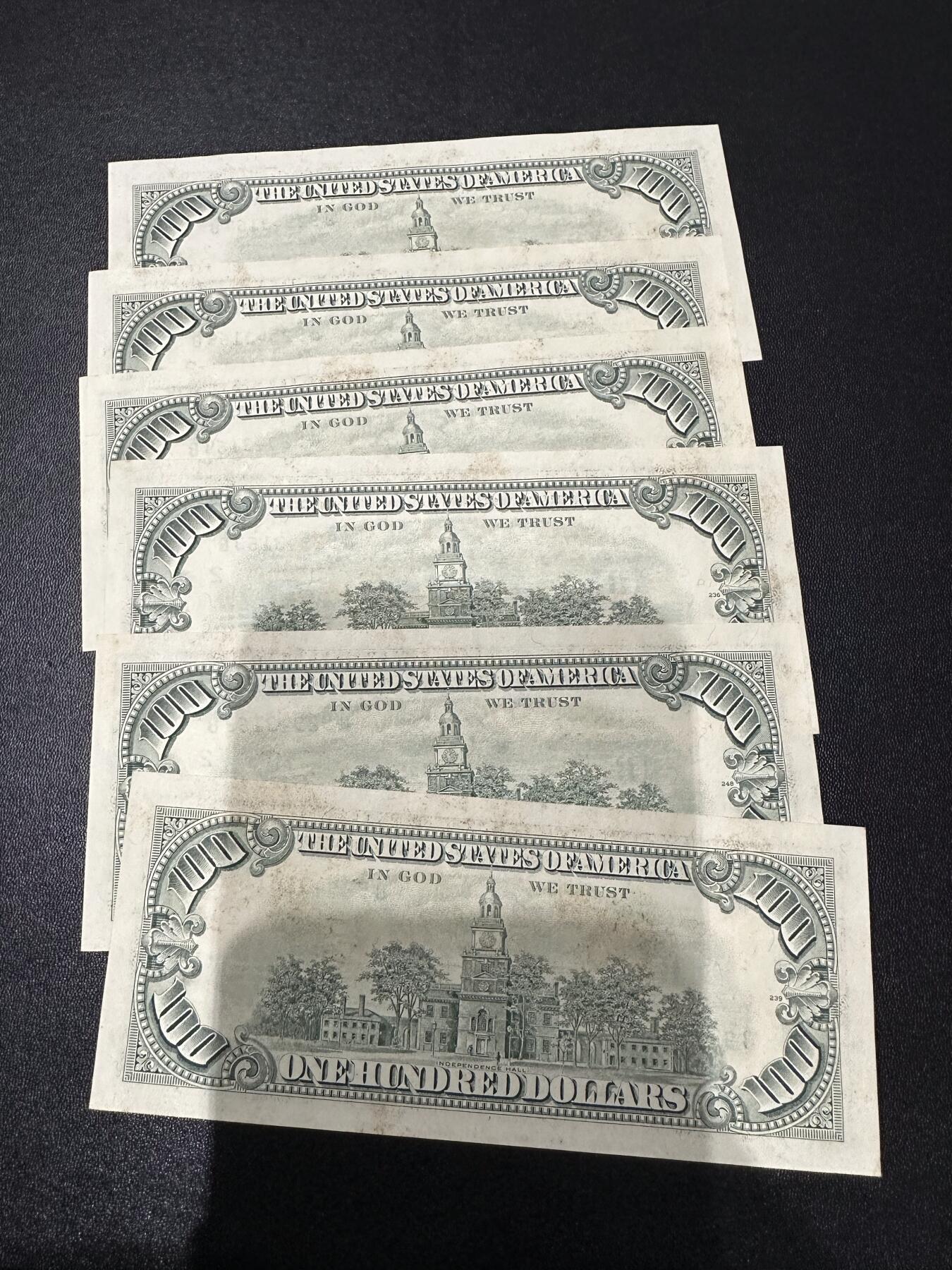 《外钞收藏家》第六百一十九期（精品场）（长期征集拍品、欢迎藏友们联系合作） 美国小头版100美元 6张一起 非全新 品相如图