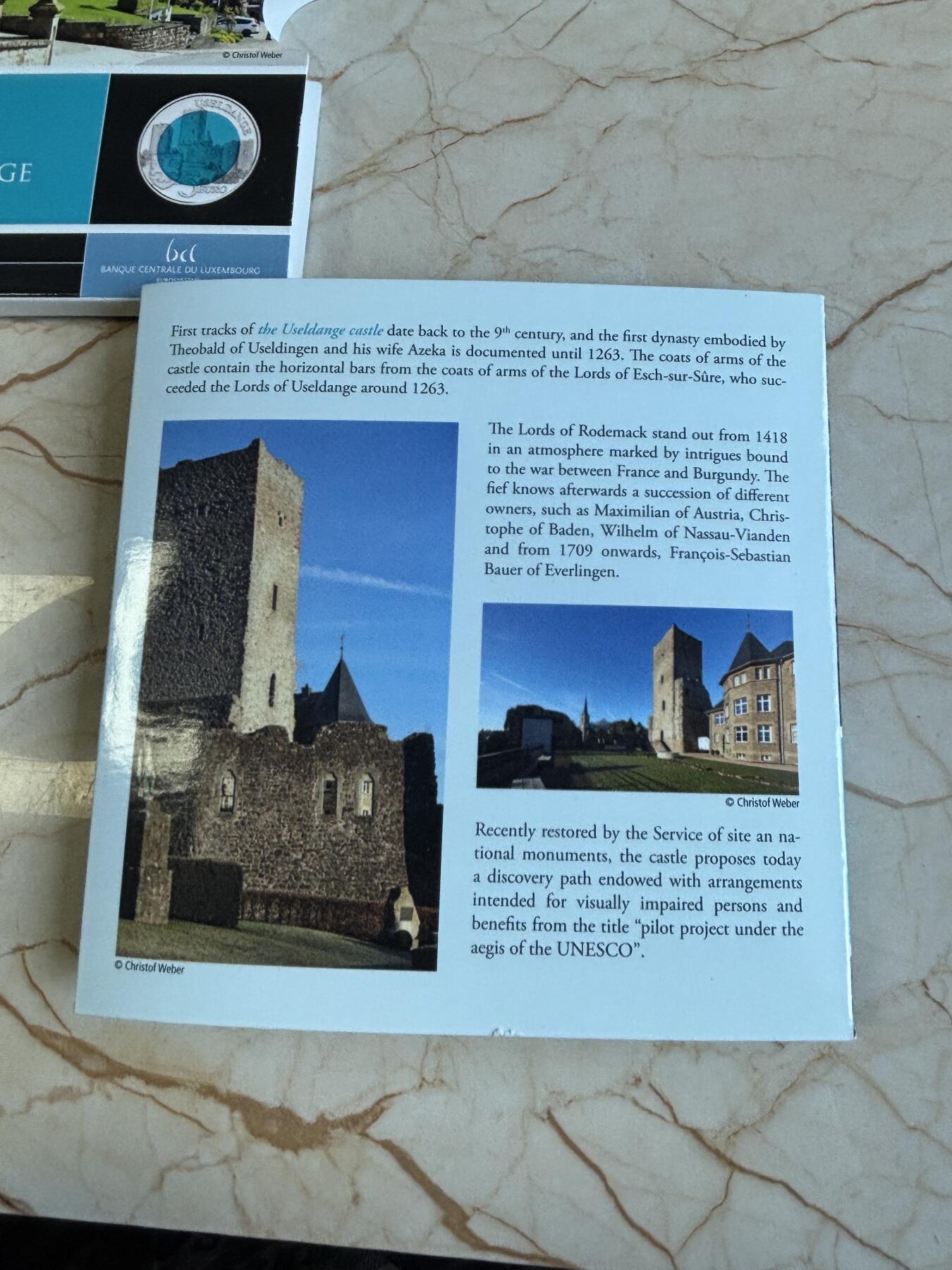 第194期拍卖 卡装卢森堡2017年银铌城堡系列雷当日城堡银铌双金属币，金属:925银/铌，重量:15.48克，直径:34毫米，发行：7000枚