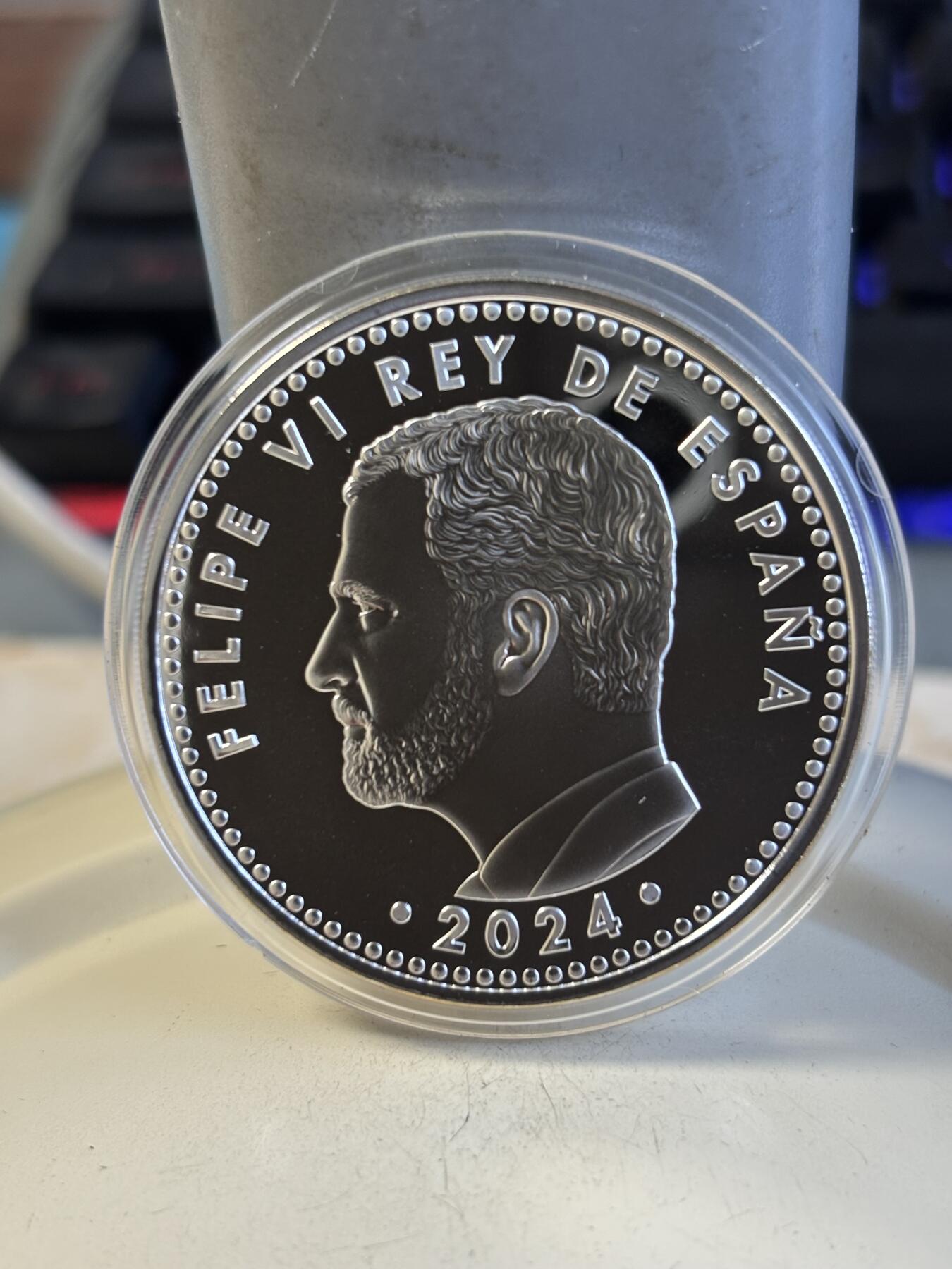 第194期拍卖 土西班牙2024年欧洲杯足球赛10欧彩色纪念银币，925银，27克，发行6000枚