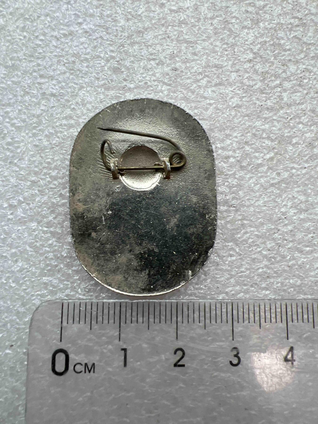 真品像章、纪念章 真品像章、纪念章