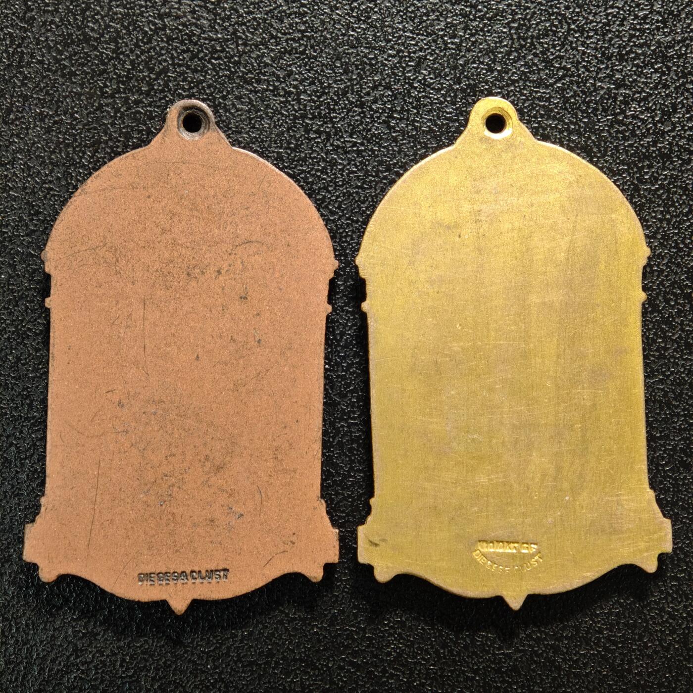 【德藏】世界币章拍卖第168期（拍品征集中~欢迎藏友联系） 2枚一组 1946年 欧洲战区(二战后盟军)游泳比赛奖章纪念铜章 直径约：24.3mm×40.8mm/左，24.3mm×40.8mm/右；重约：14.2g/左，12g/右