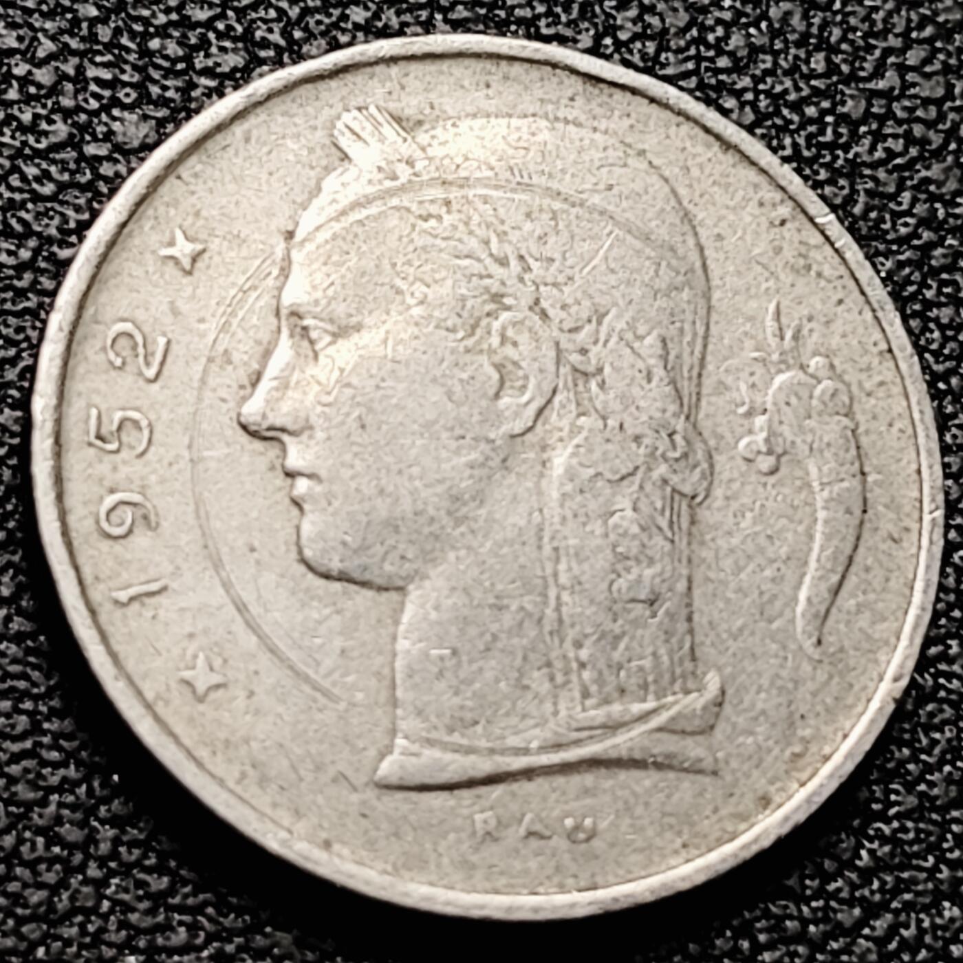 泉币菌-第213场-拍品多 请提前出价（工作最近较忙 发货不及时，望理解） 。