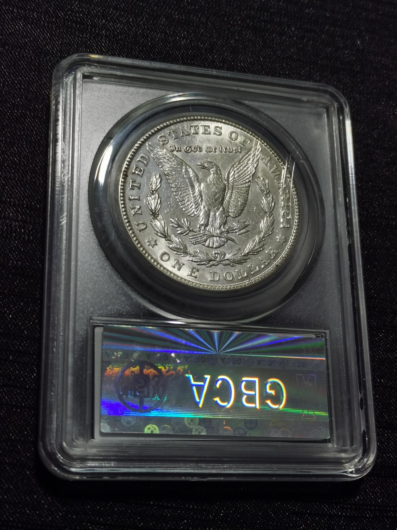 天下钱庄专场欢迎参拍 公博评级MS64 1921美国摩根一美元银币，盒子有牛毛裂