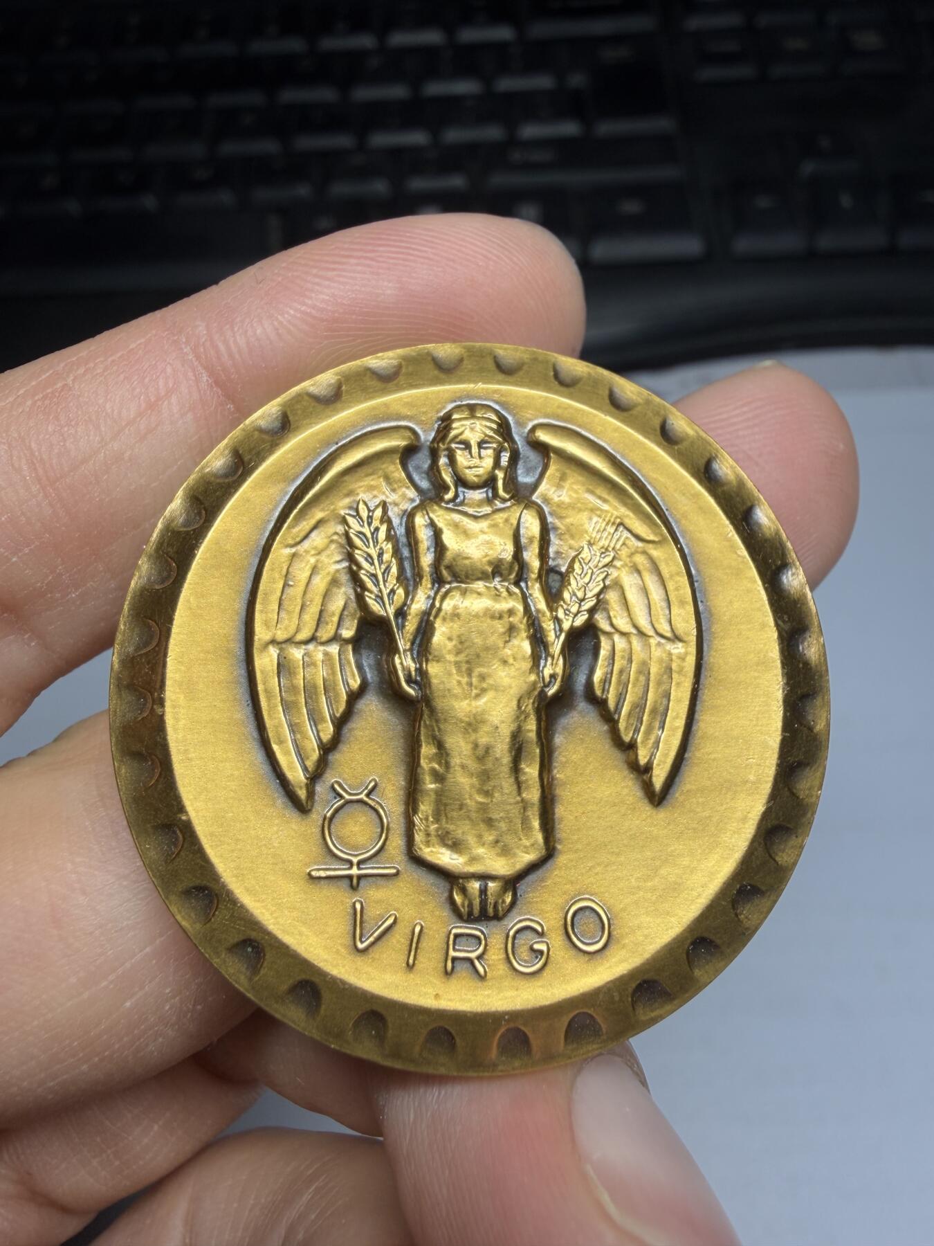 2026年集古藏今外币拍卖第三期-第5场—（总第315拍），可以寄存60天，满160元包邮。 造币局制泉友会处女座，直径40毫米