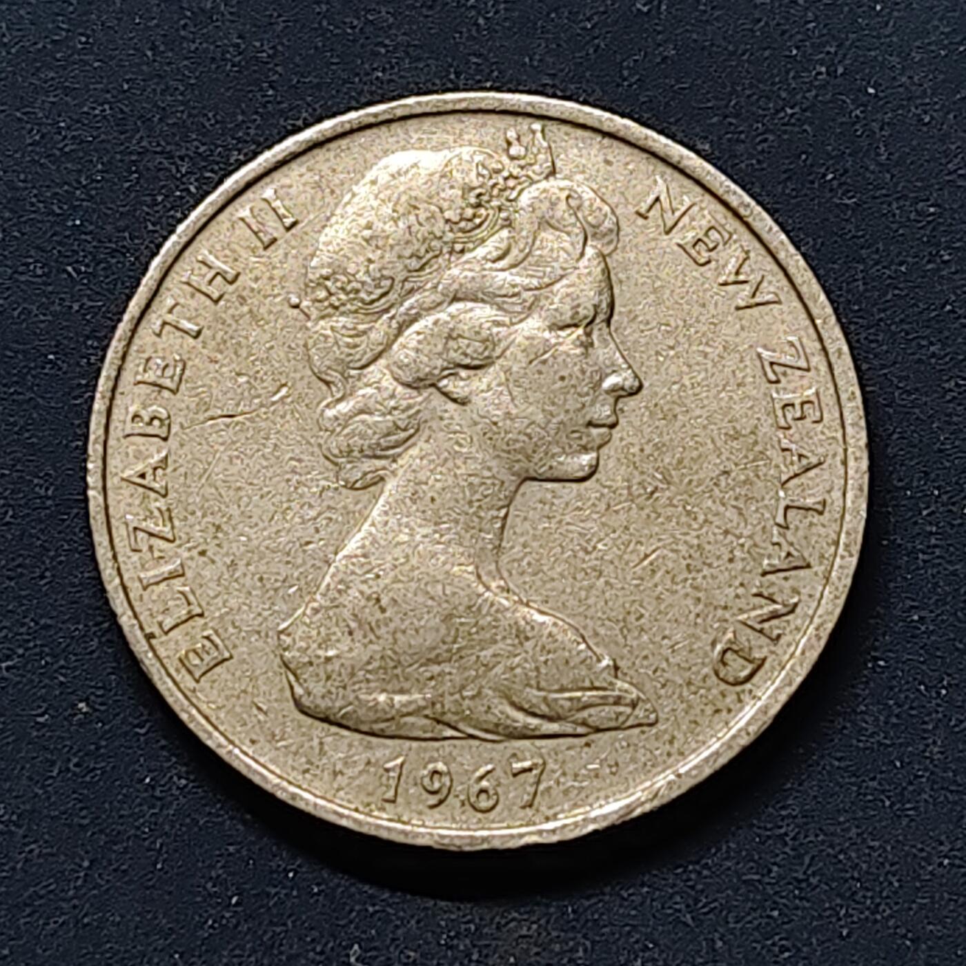 【全场包邮】纯粹捡漏拍512场 新西兰1967年女王早期十二进制版1先令