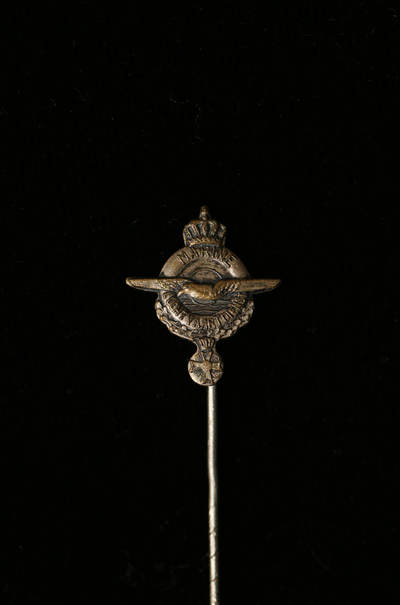 戎马世界章牌大赏第112期 德专场 - 荷兰海军航空兵徽章插针