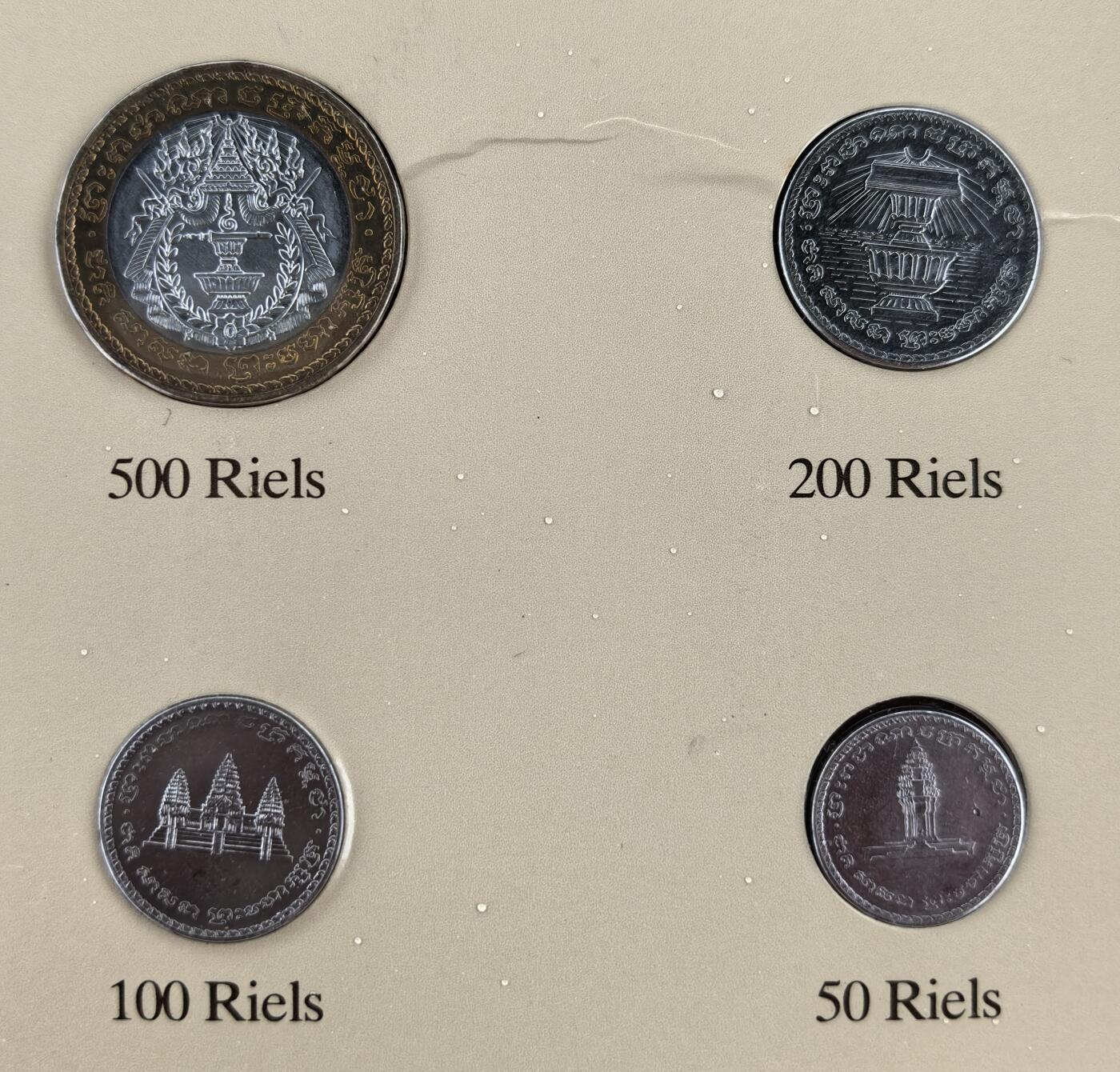 外国优质老铜币银币苏联纪念章，每周六晚九点倒数截拍，满百包邮可寄存，持续收拍