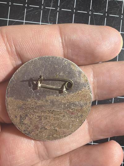 古冰库章牌勋赏收藏0起拍卖 亚运会纪念章