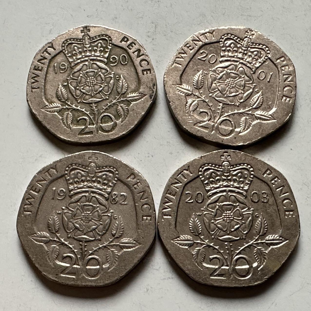 🌹外币初藏🌹🐯2026年第31场   每周二四六晚8️⃣点 接代拍 英国20便士四枚