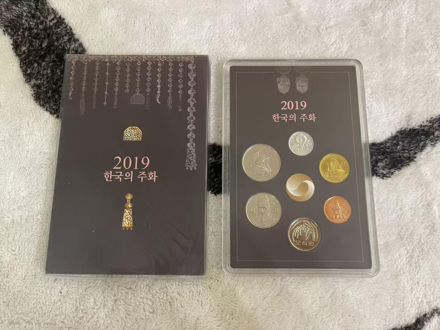 ❤️【币观天下】❤️ 第345期钱币拍卖场- 2026.3.20周五晚上6点半场 长期征集拍品  韩国2019年官方套币