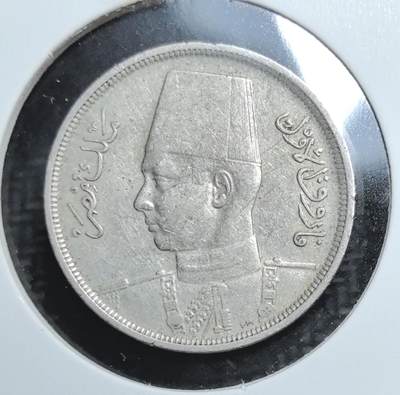 外国优质老铜币银币苏联纪念章，每周六晚九点倒数截拍，满百包邮可寄存，持续收拍 - 埃及法鲁克王朝1941年10米利姆，正面为法鲁克国王戎装像，背面以阿拉伯文标注回历与面值，见证了埃及君主制末期的殖民货币体系与伊斯兰文化特征。