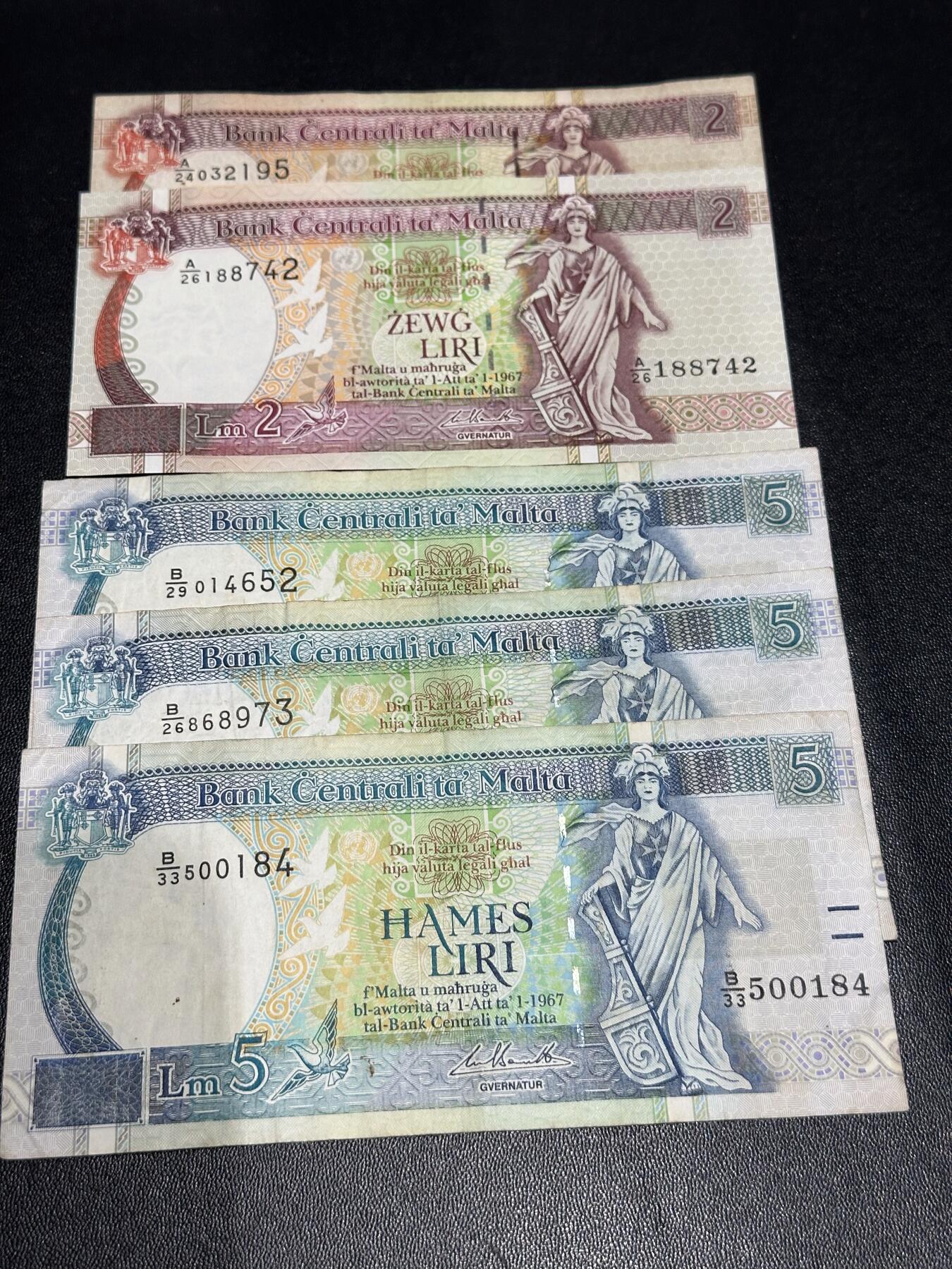 《外钞收藏家》第六百一十九期（精品场）（长期征集拍品、欢迎藏友们联系合作） 马耳他2里拉2张+5里拉3张一起 非全新 品相如图