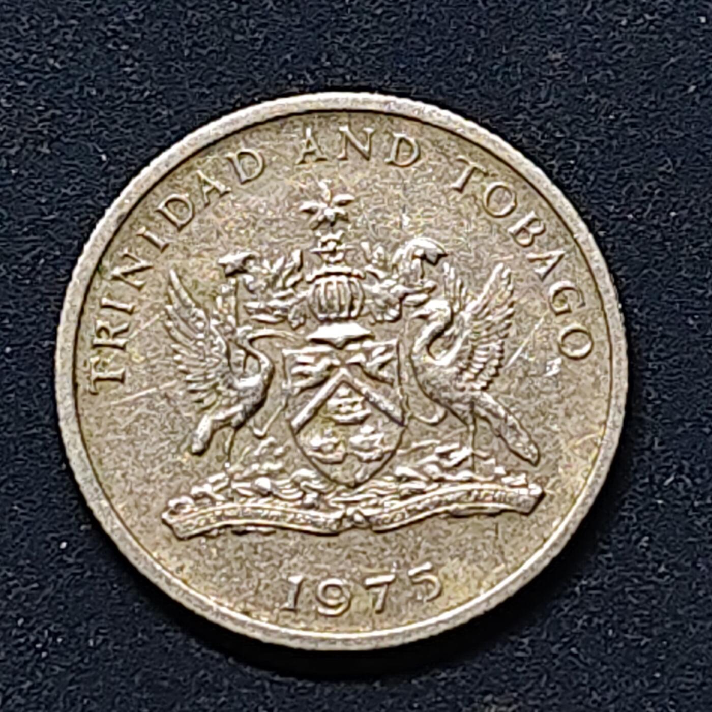 【全场包邮】纯粹捡漏拍512场 特立尼达和多巴哥1975年10分-木槿花