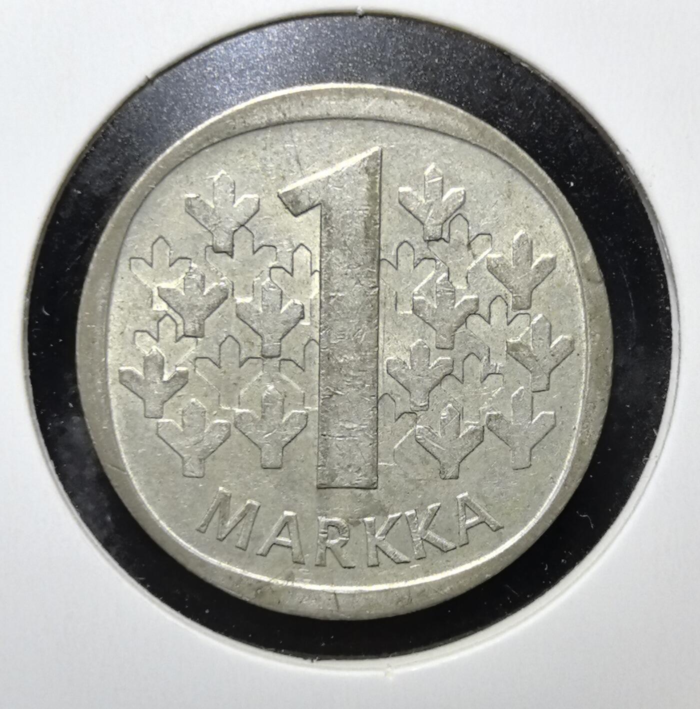 外国优质老铜币银币苏联纪念章，每周六晚九点倒数截拍，满百包邮可寄存，持续收拍 芬兰1968年1马克银币，正面为芬兰国徽 “持剑雄狮”，背面是云杉枝叶与面值，见证芬兰独立后货币体系。