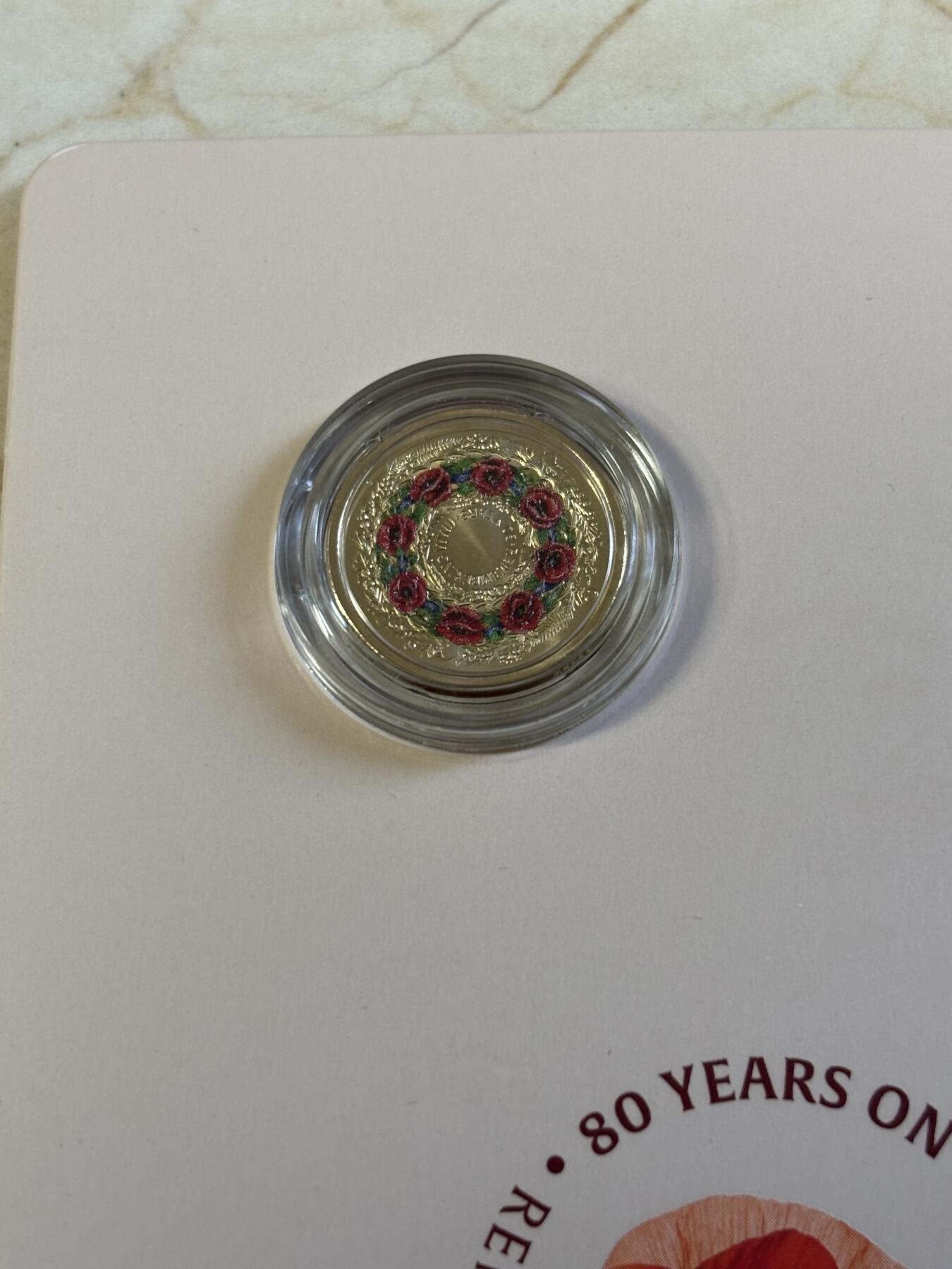 第194期拍卖 卡装澳大利亚2025年二战胜利80周年花卉彩色纪念铜币