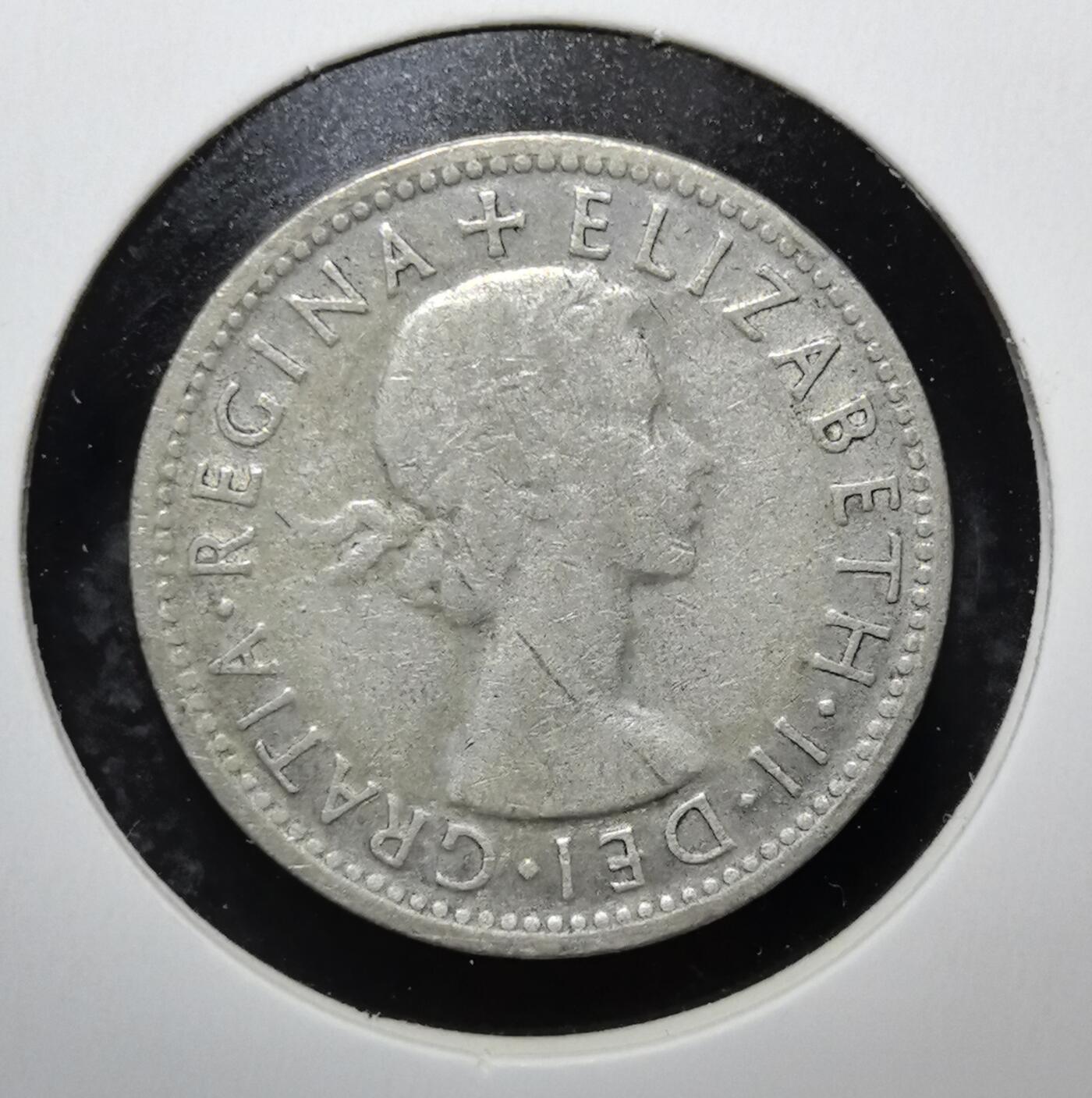 外国优质老铜币银币苏联纪念章，每周六晚九点倒数截拍，满百包邮可寄存，持续收拍 澳大利亚1954年1先令银币。正面为伊丽莎白二世头像，背面是象征澳洲牧业的美利奴羊，见证英联邦货币体系，1966 年被十进制货币取代。