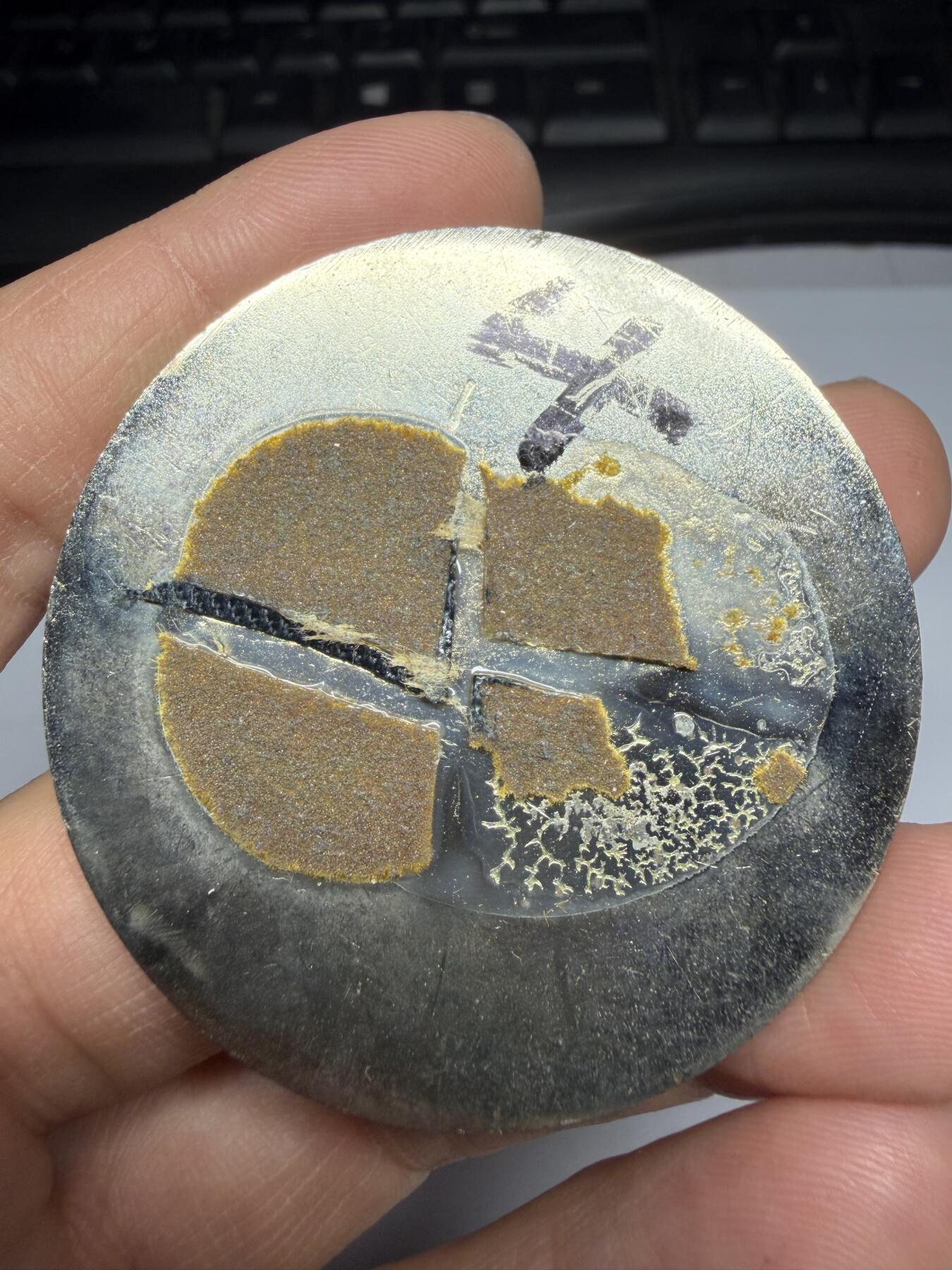 2026年集古藏今外币拍卖第三期-第5场—（总第315拍），可以寄存60天，满160元包邮。 安全行车10万公里纪念章，直径51毫米