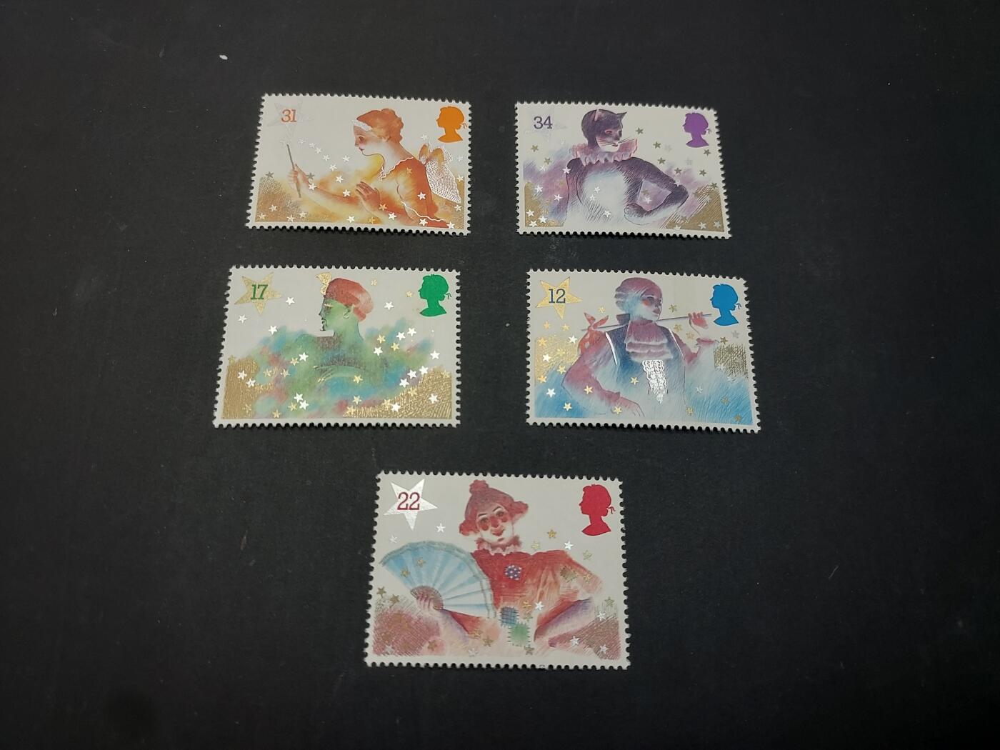 博彦收藏    3月25日 8点 外国邮票专场 英国邮票一套 有黄上品